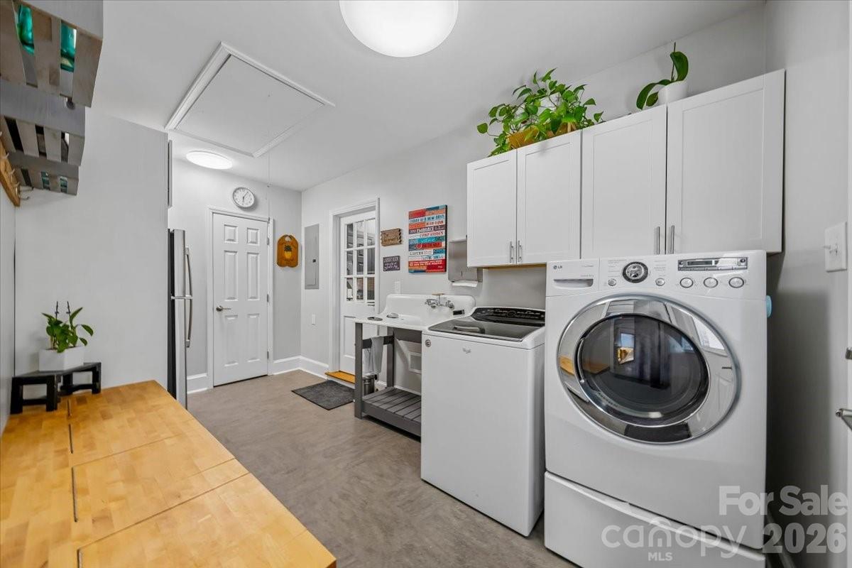 409 Whitestone Road