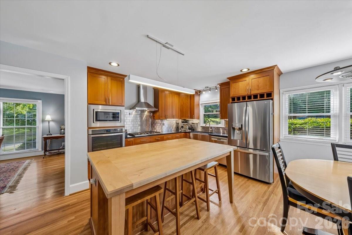 409 Whitestone Road