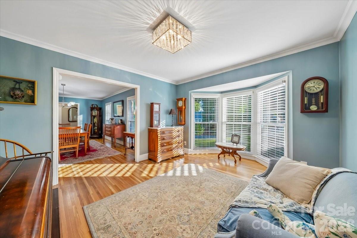 409 Whitestone Road