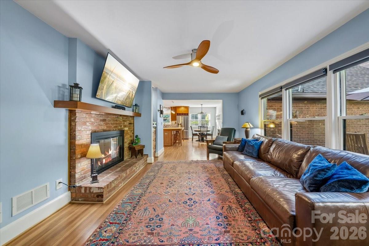 409 Whitestone Road