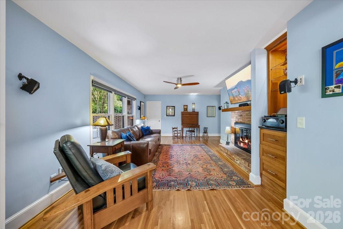409 Whitestone Road