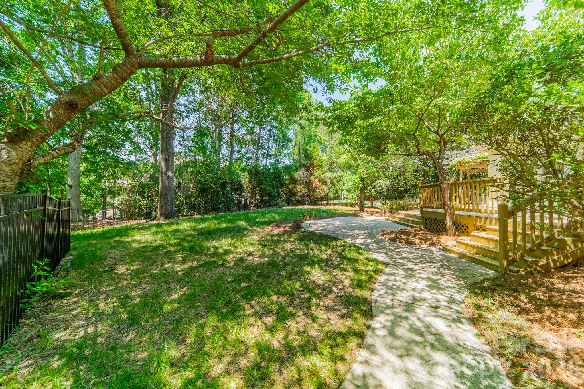 4332 Rosecliff Drive