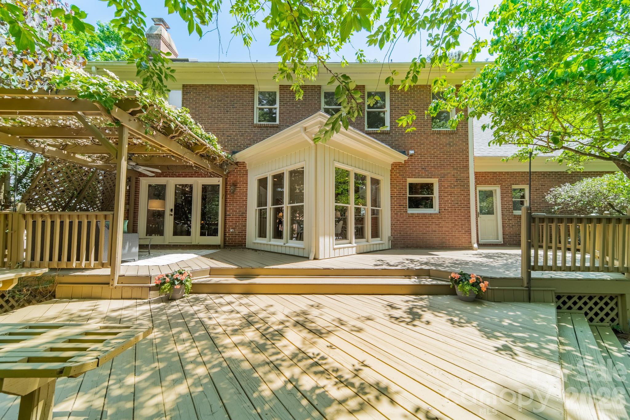 4332 Rosecliff Drive