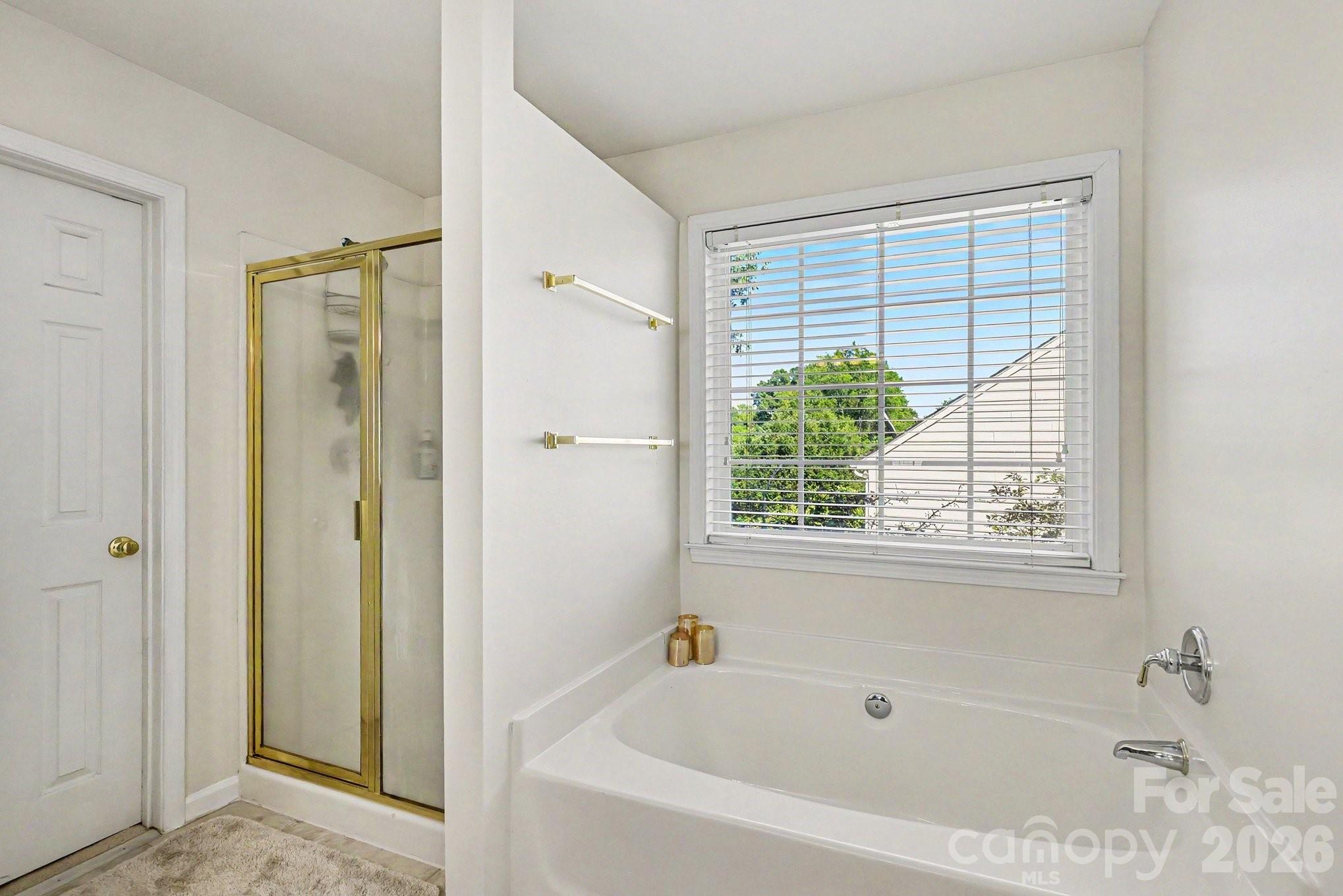 8120 Pelorus Lane