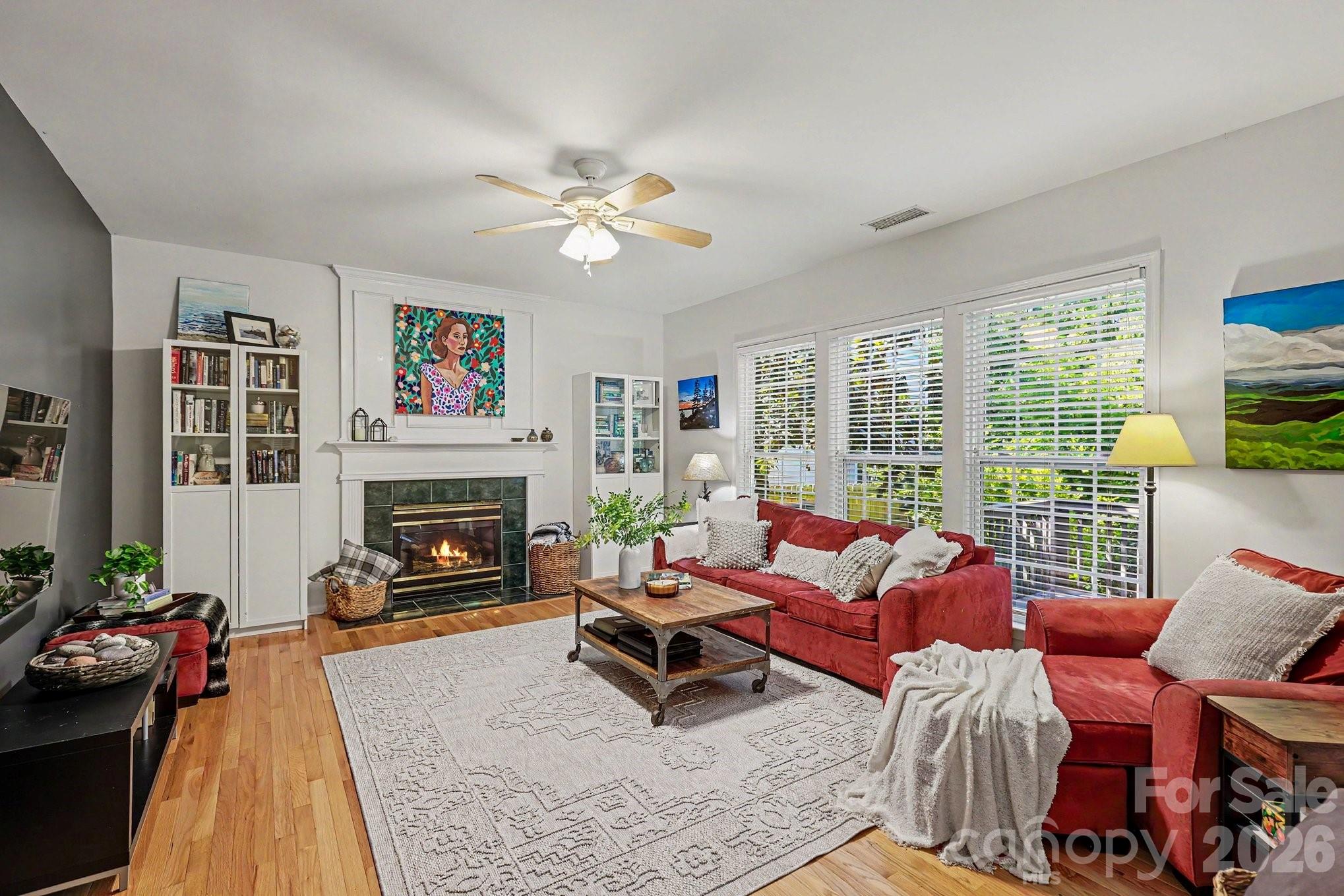 8120 Pelorus Lane
