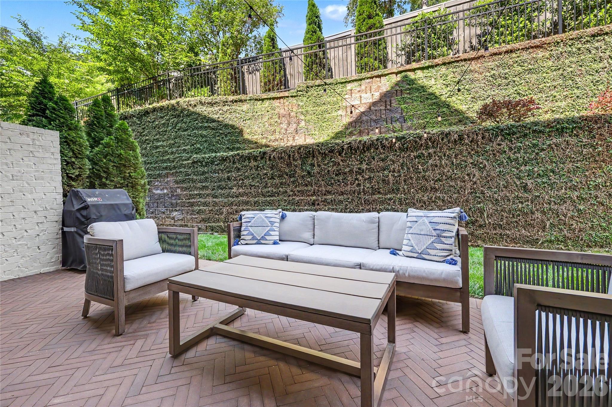 2123 Nolen Ridge Avenue