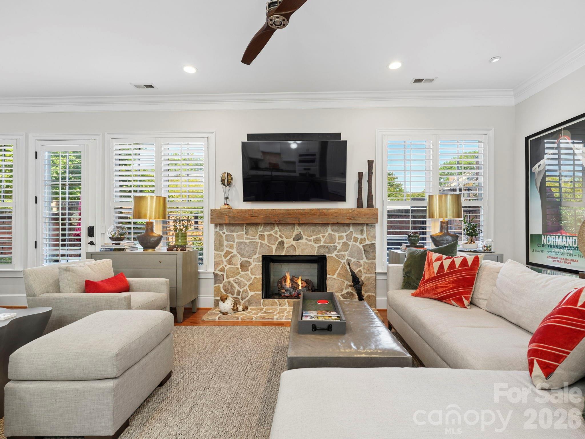 6826 Louisburg Square Lane