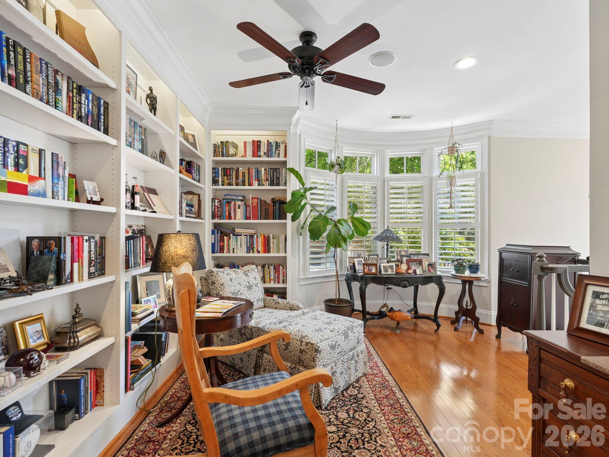 6826 Louisburg Square Lane