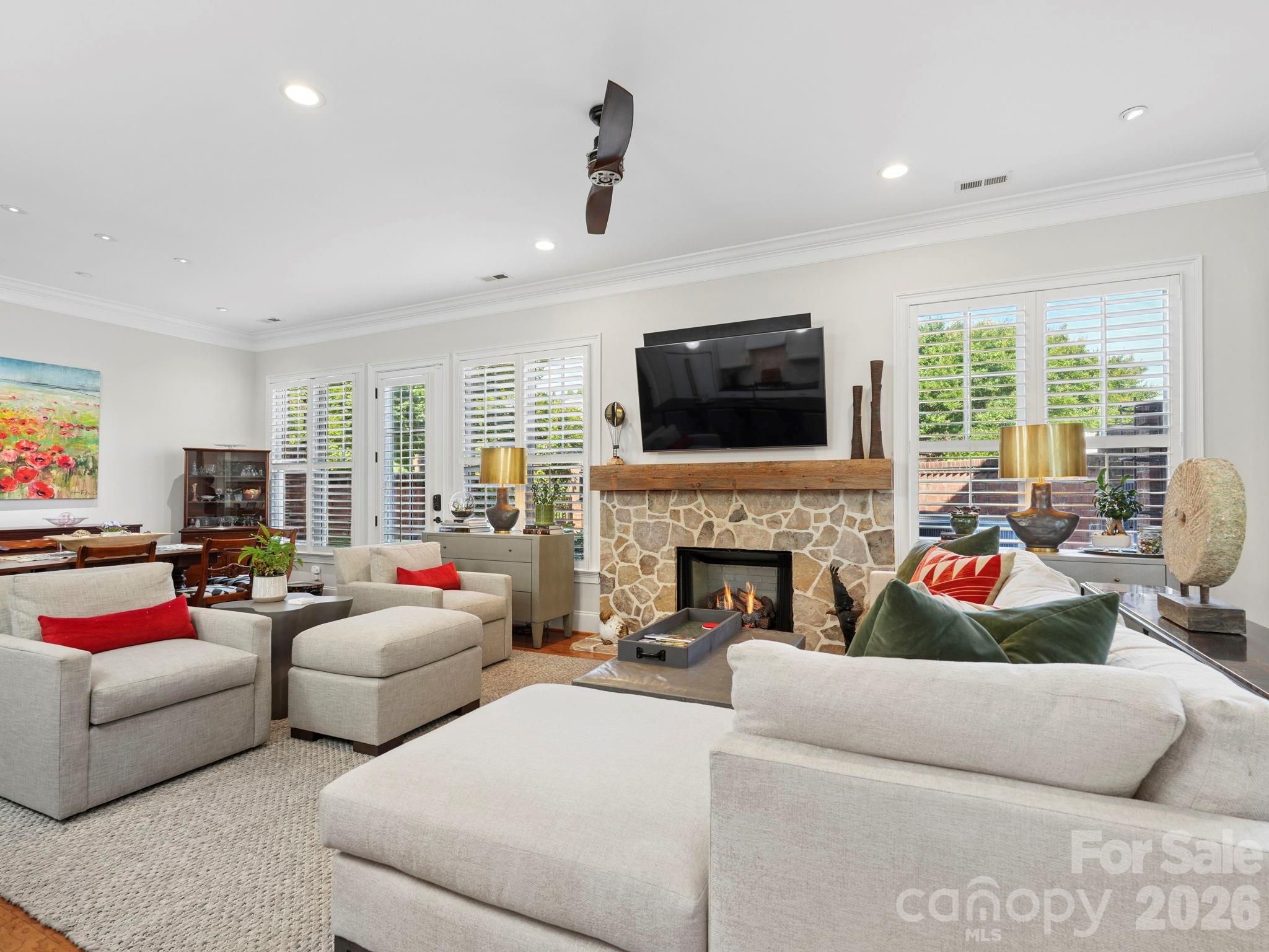 6826 Louisburg Square Lane