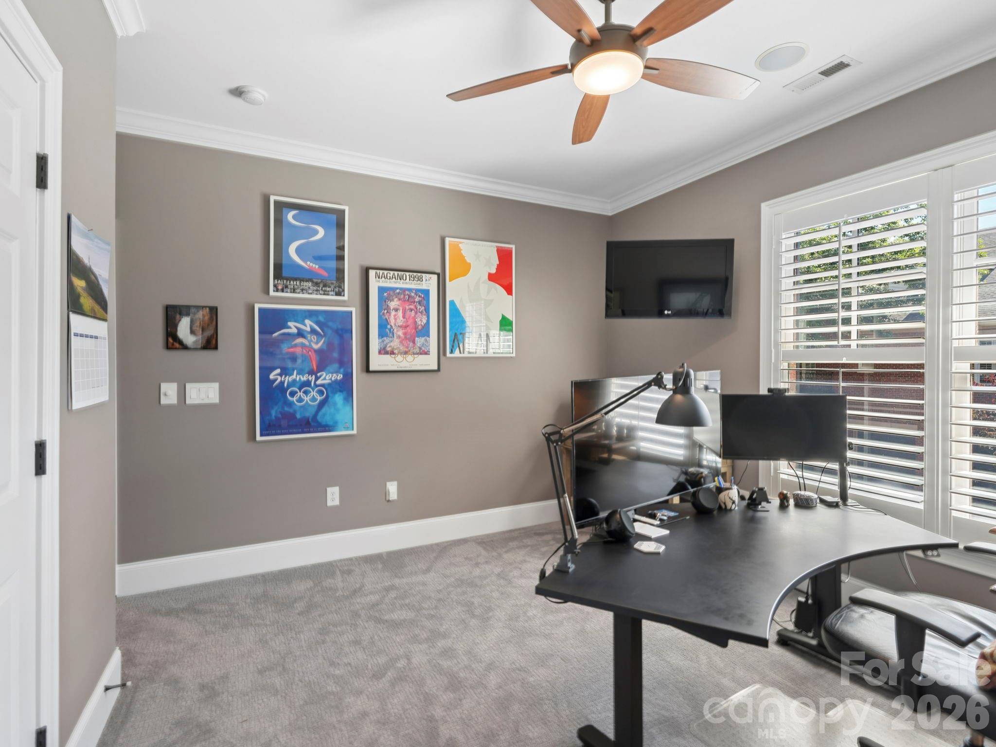 6826 Louisburg Square Lane