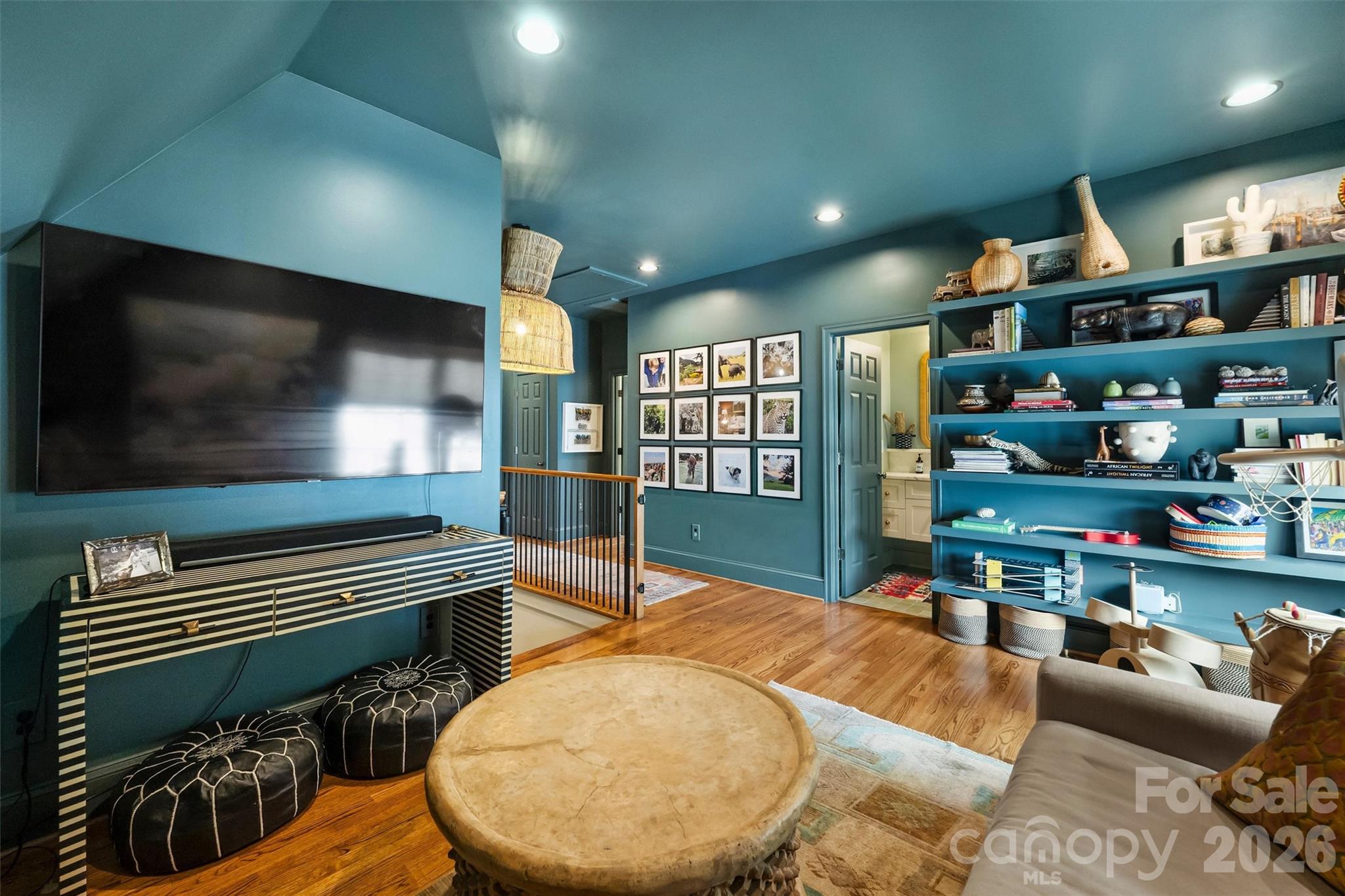2421 Hassell Place