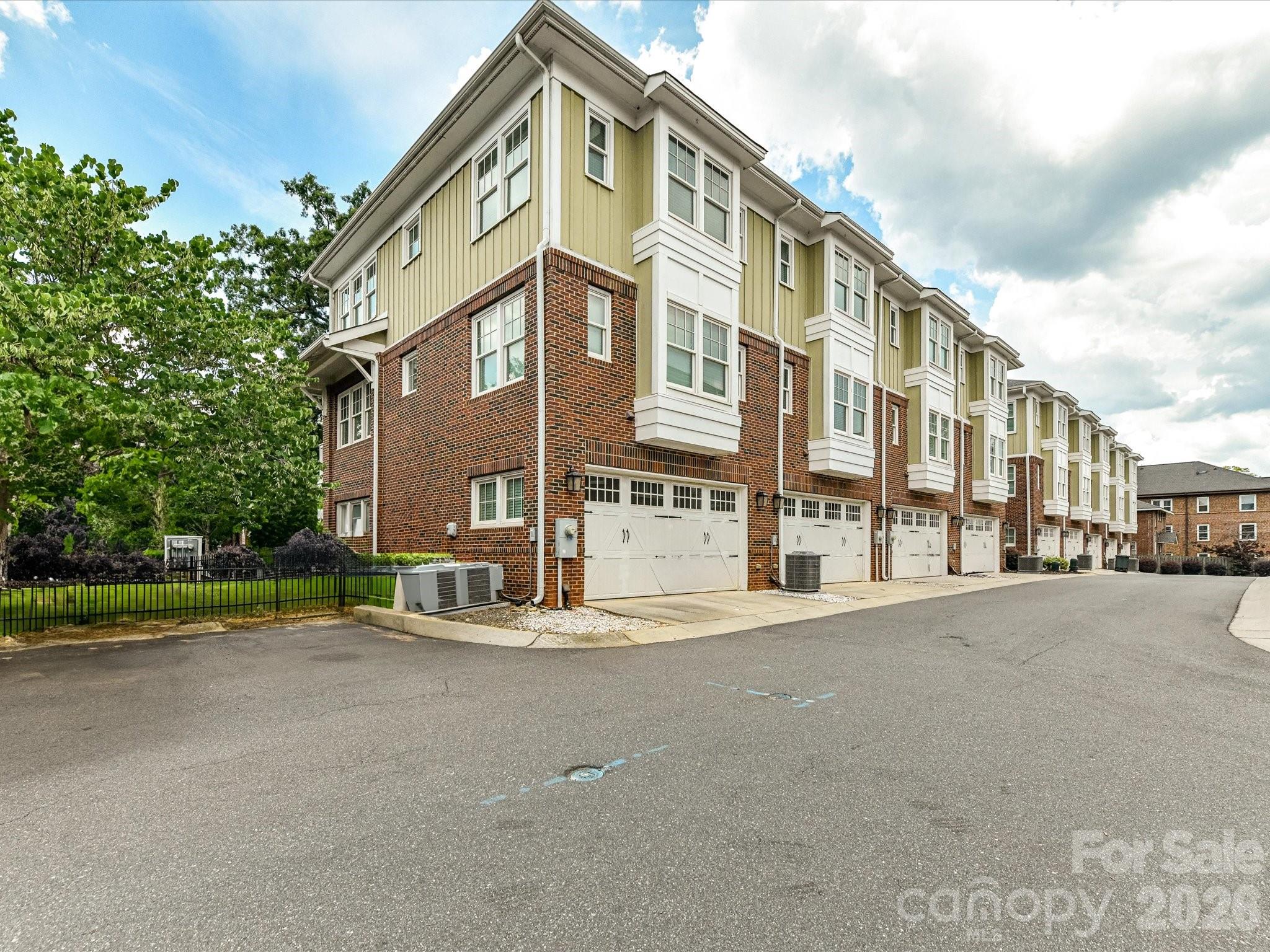 131 Grandin Road
