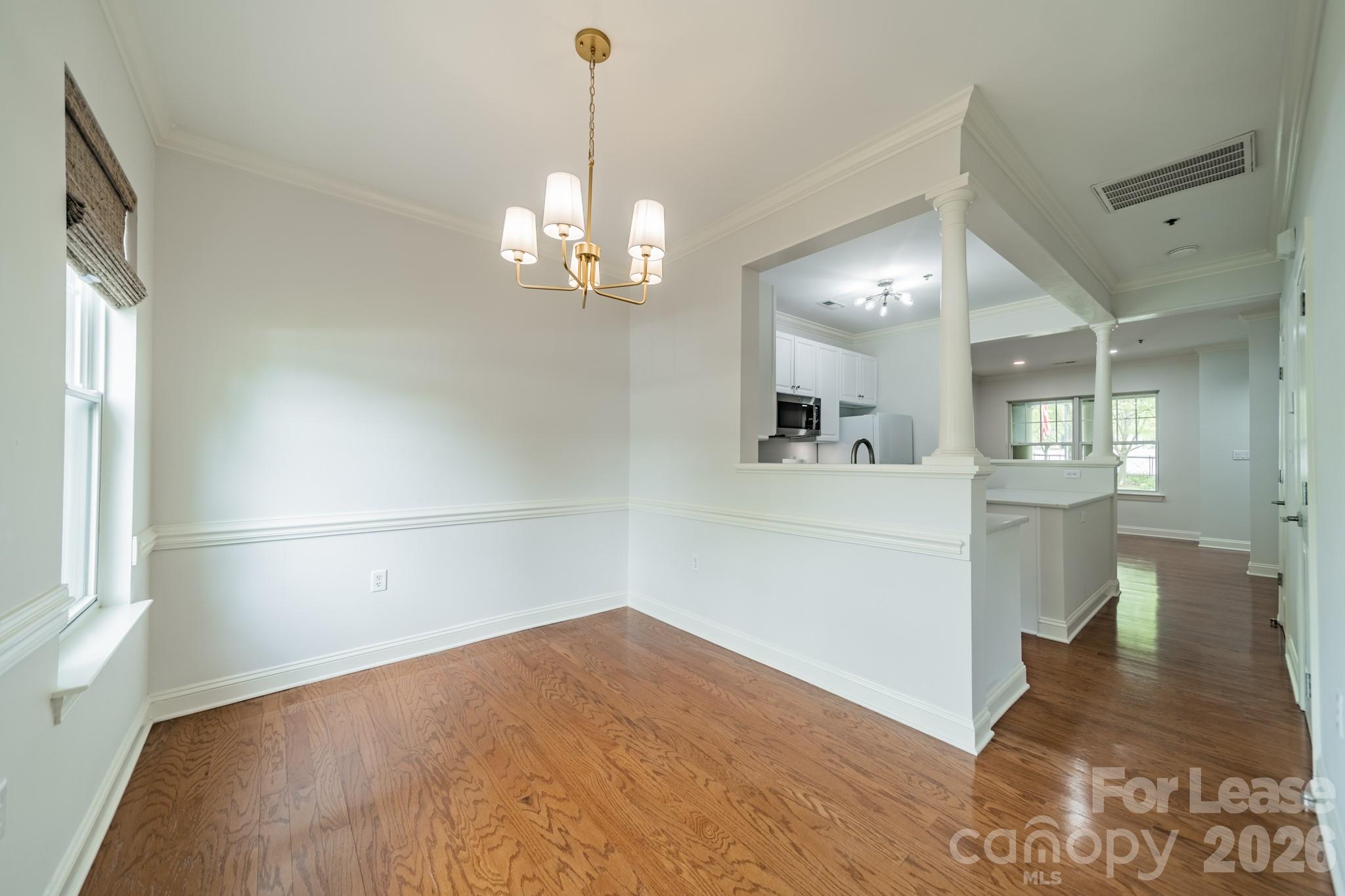 642 E 9th Street