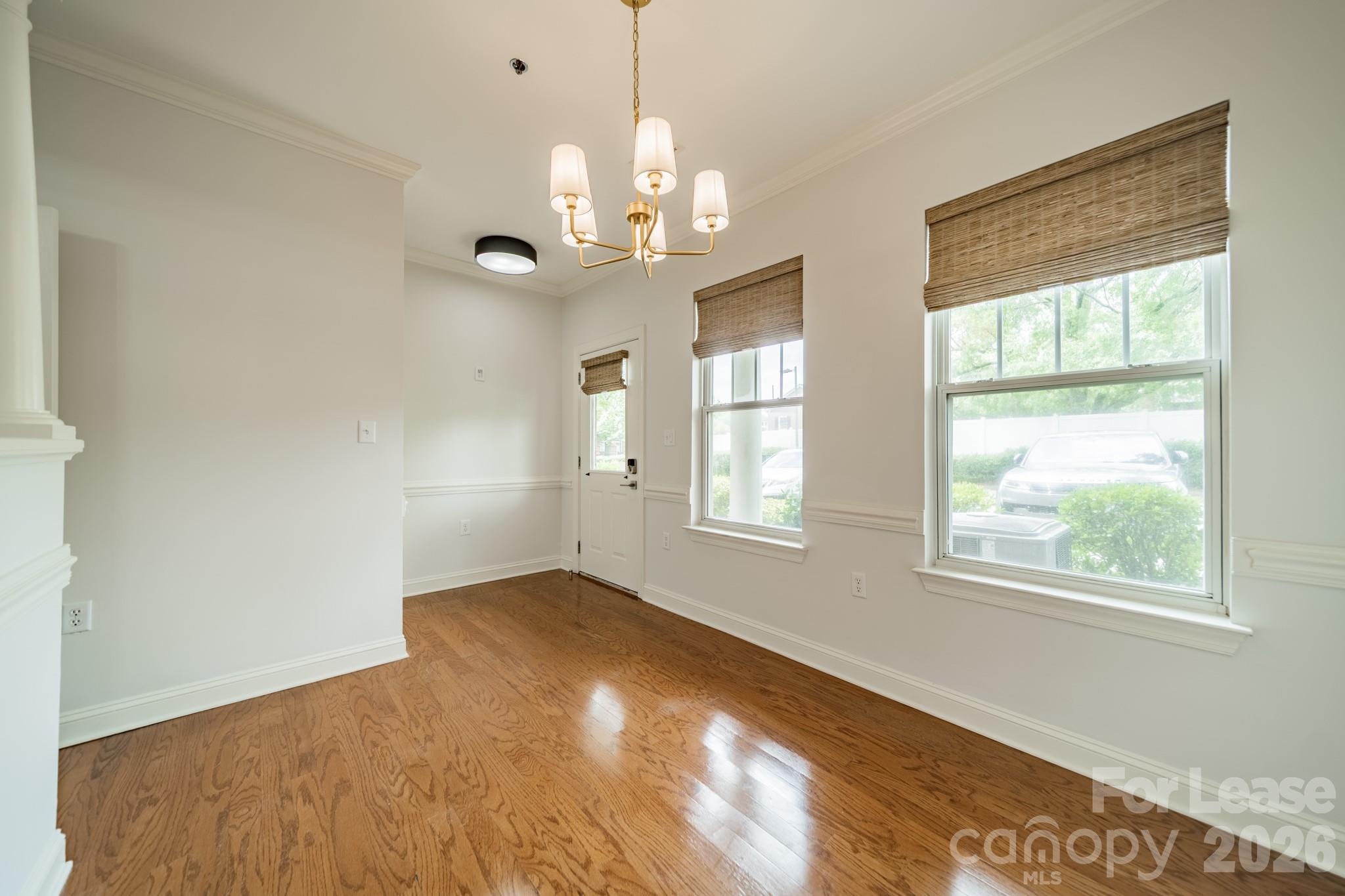 642 E 9th Street