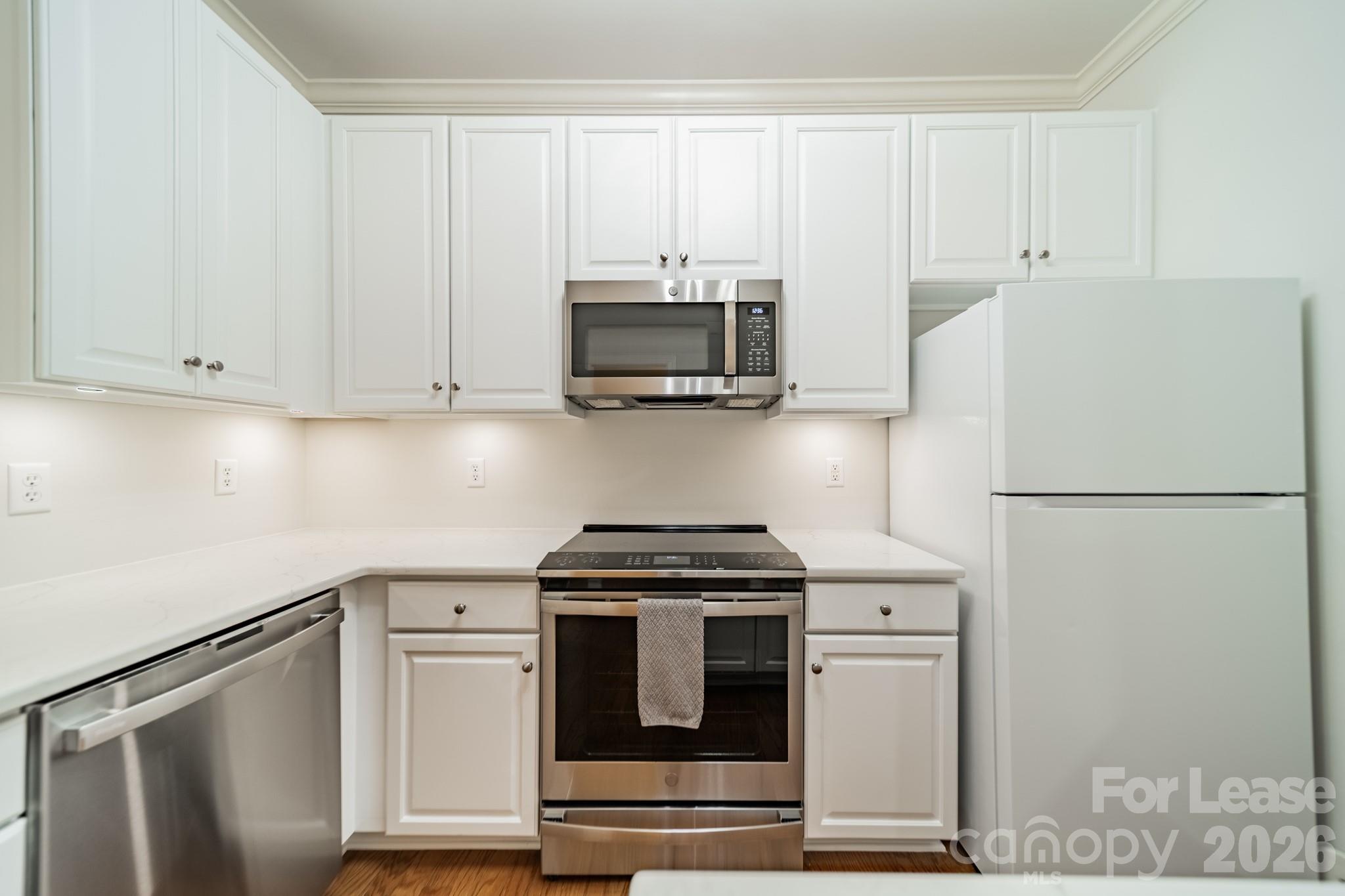 642 E 9th Street