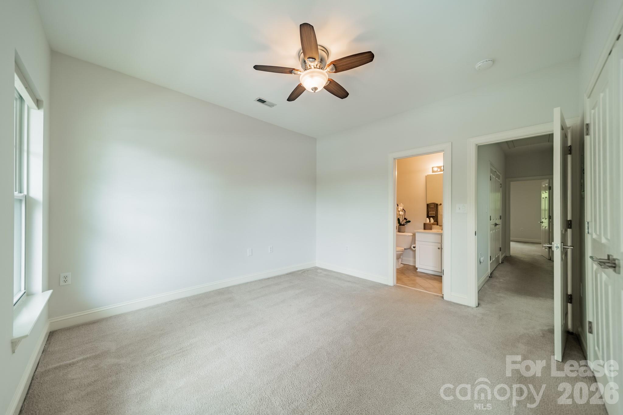 642 E 9th Street