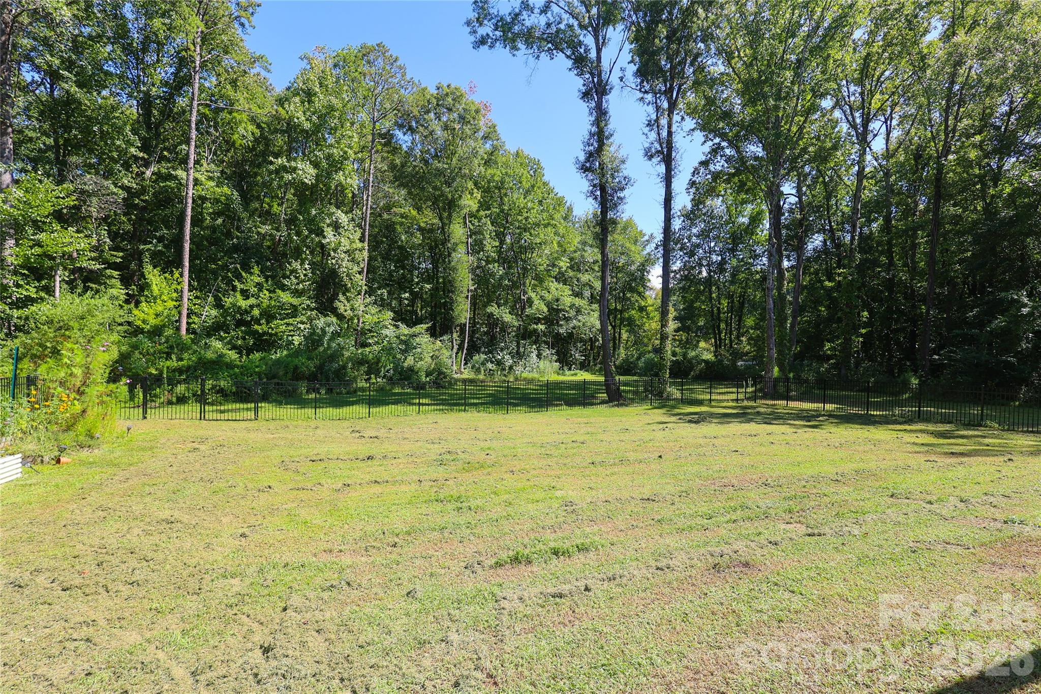 10105 Greenwood Court
