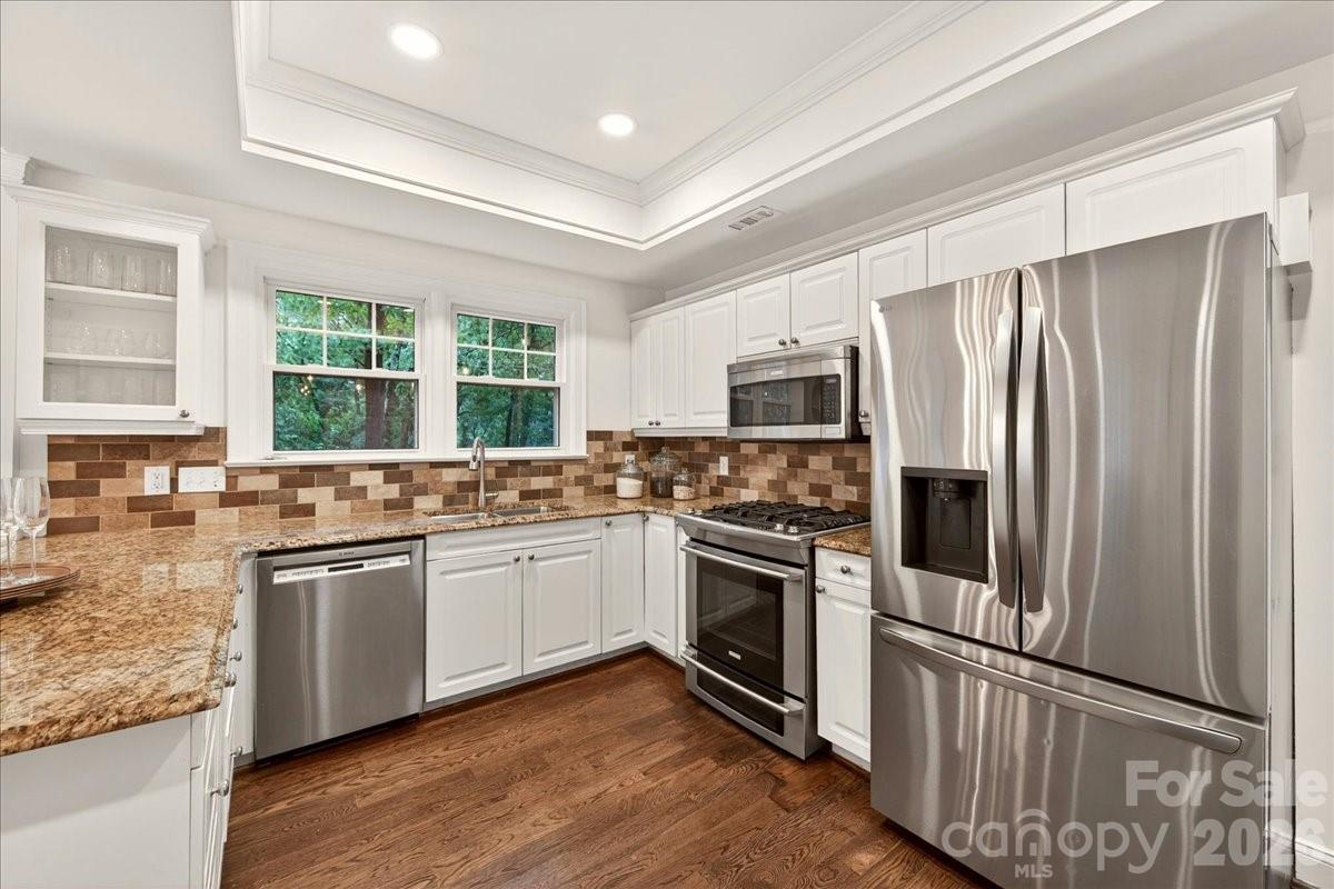 5118 Rosewater Court