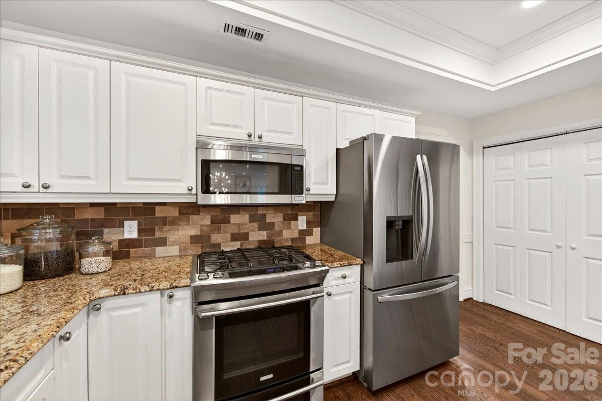 5118 Rosewater Court