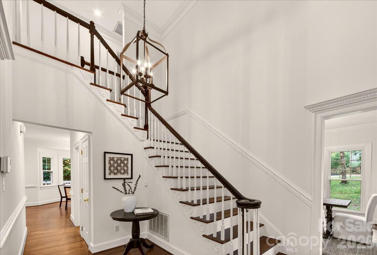 5118 Rosewater Court