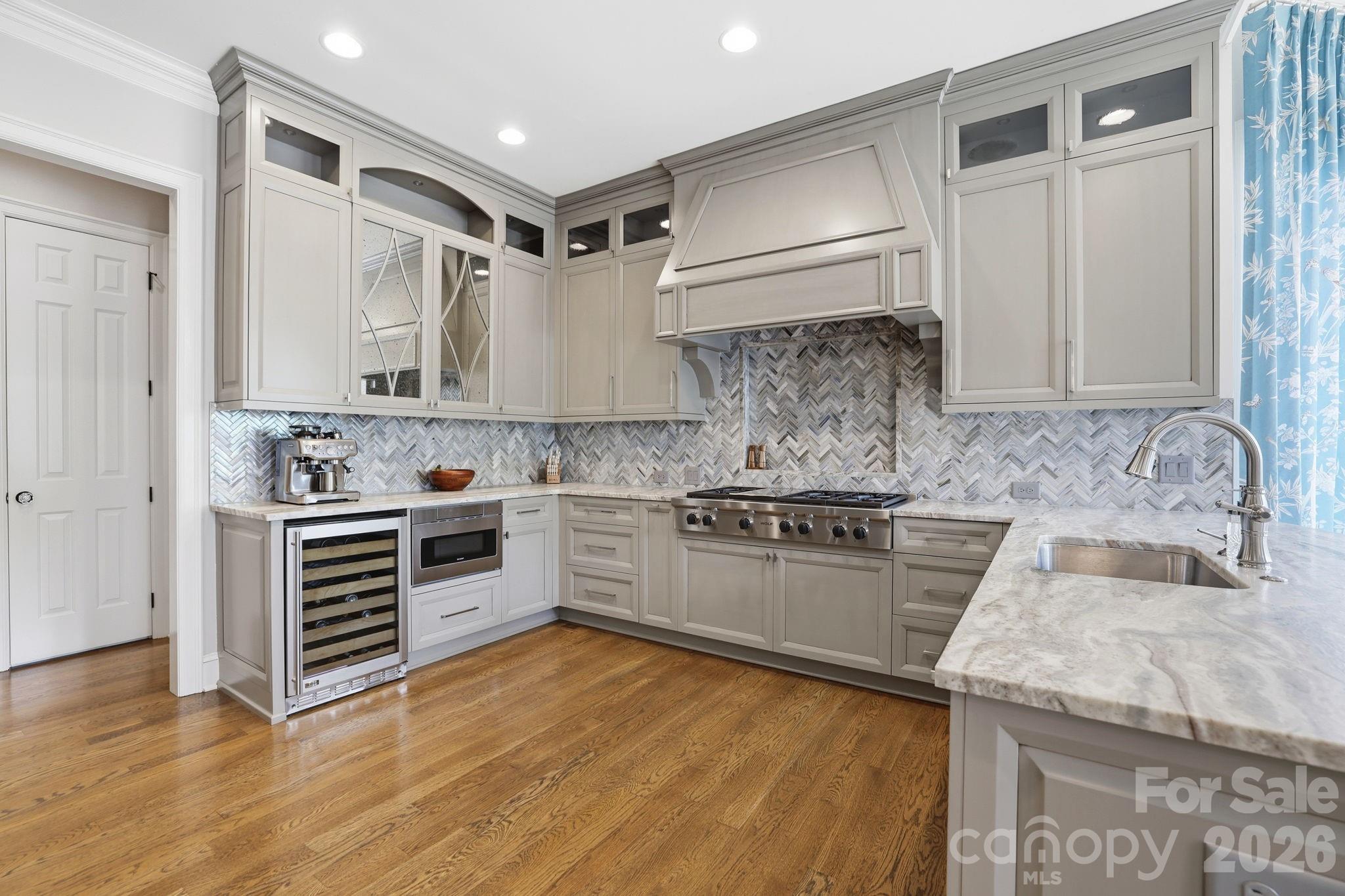 2021 Coniston Pl