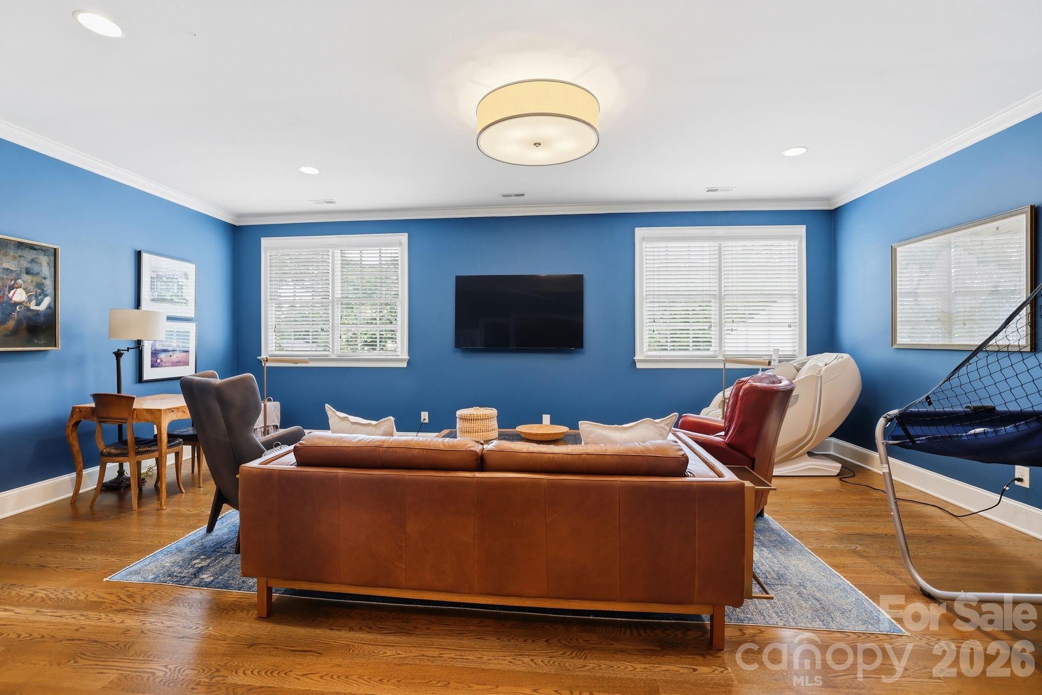 2021 Coniston Pl