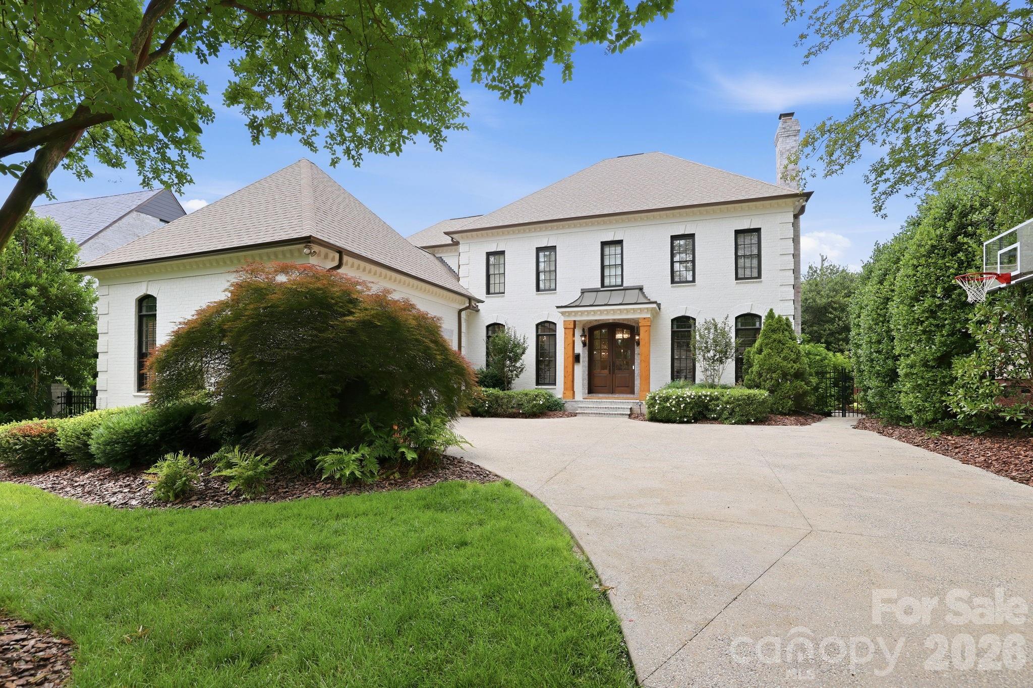 2021 Coniston Pl