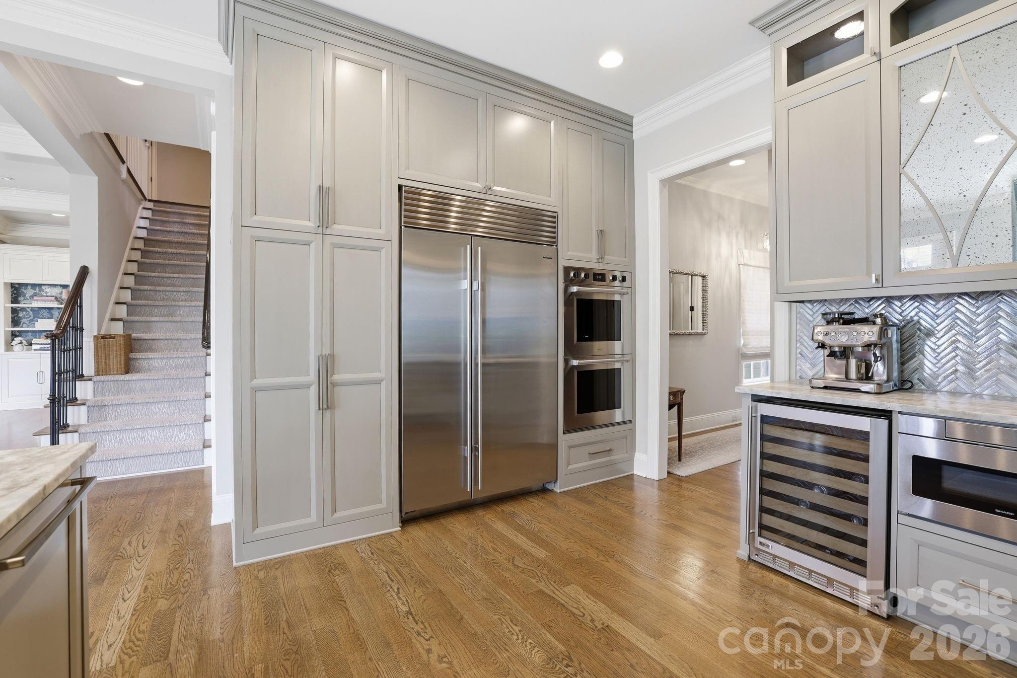 2021 Coniston Pl