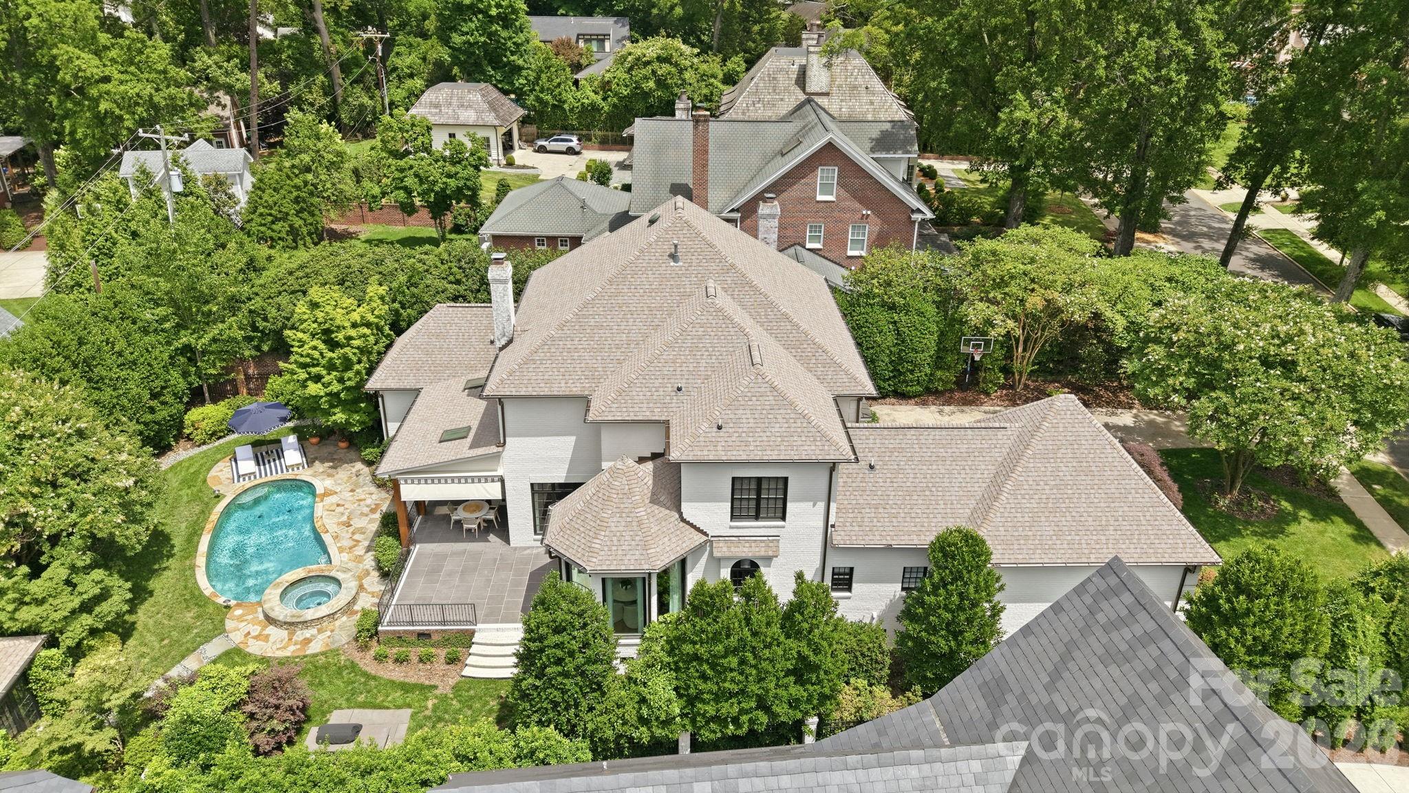 2021 Coniston Pl