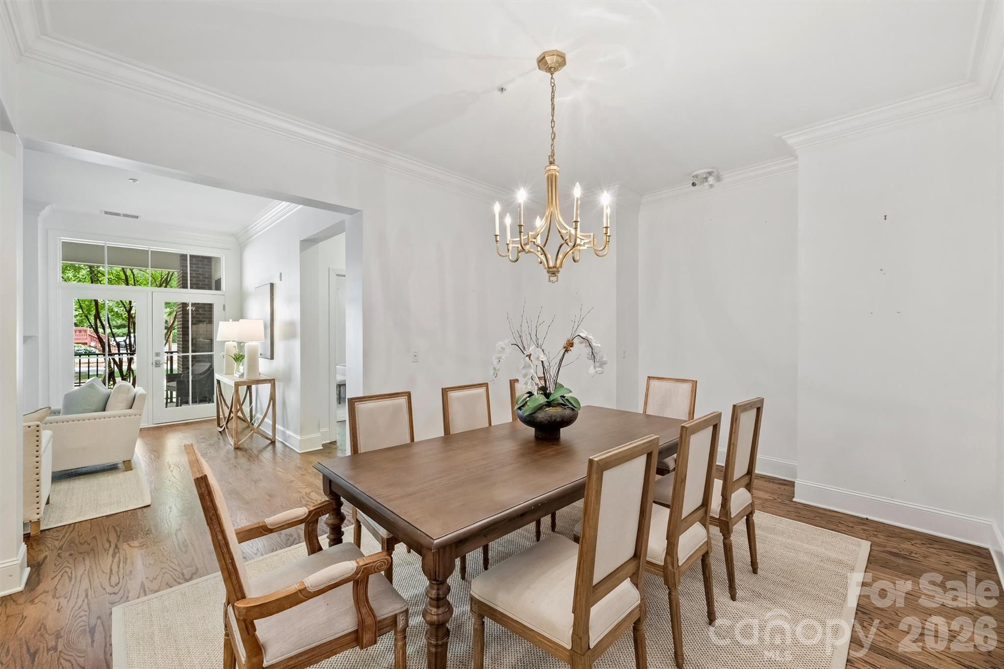 2251 Selwyn Avenue Unit: 102