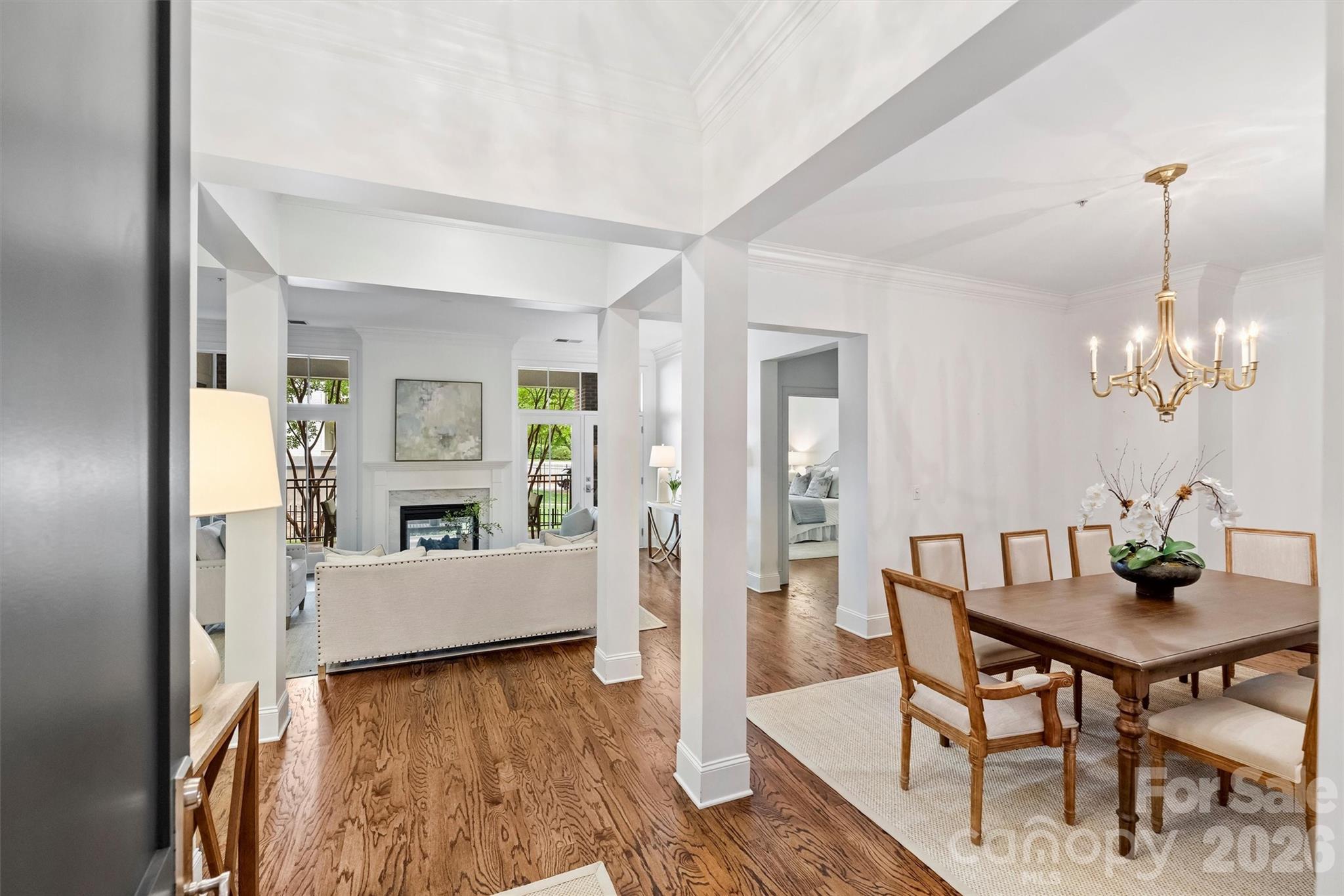 2251 Selwyn Avenue Unit: 102