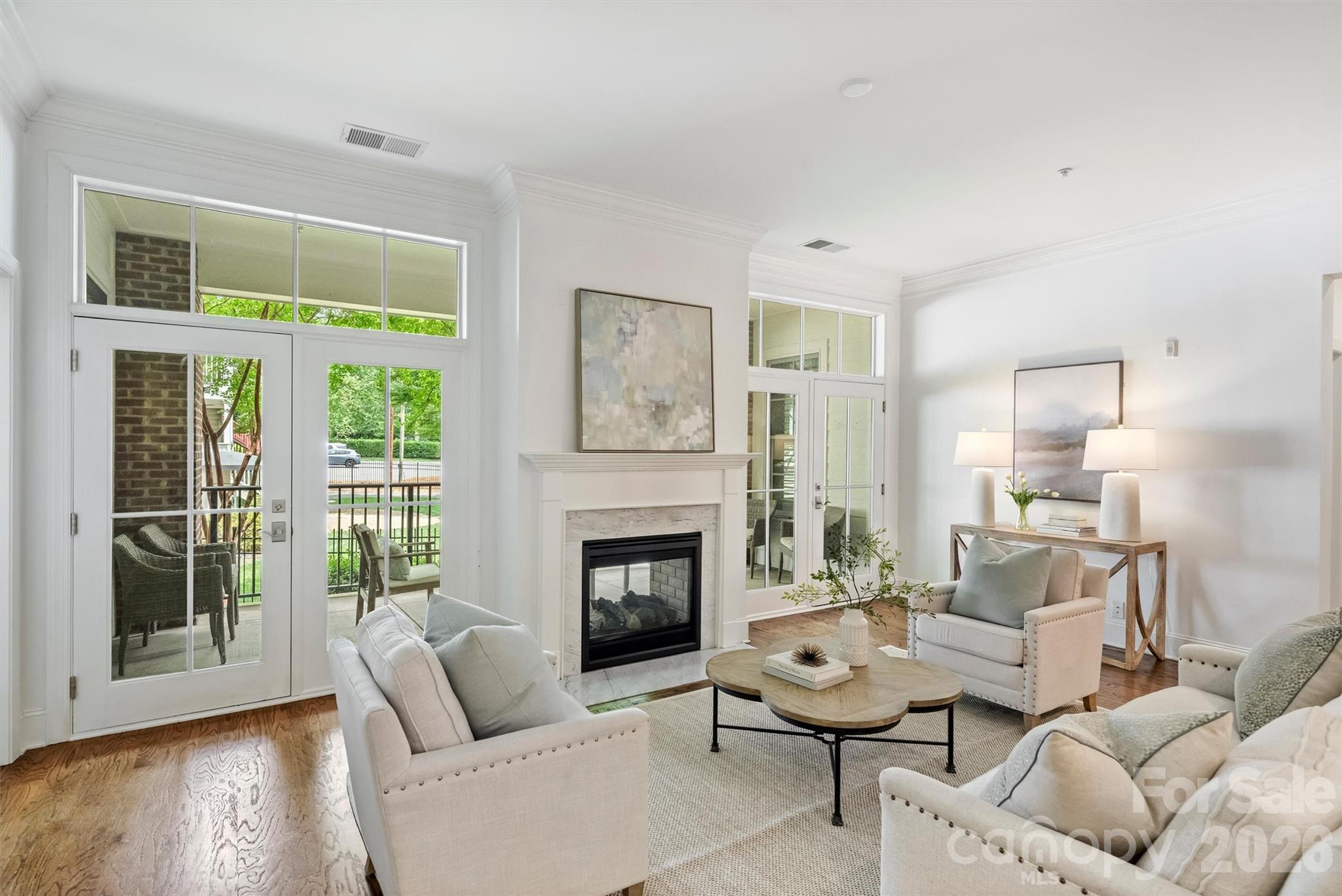 2251 Selwyn Avenue Unit: 102