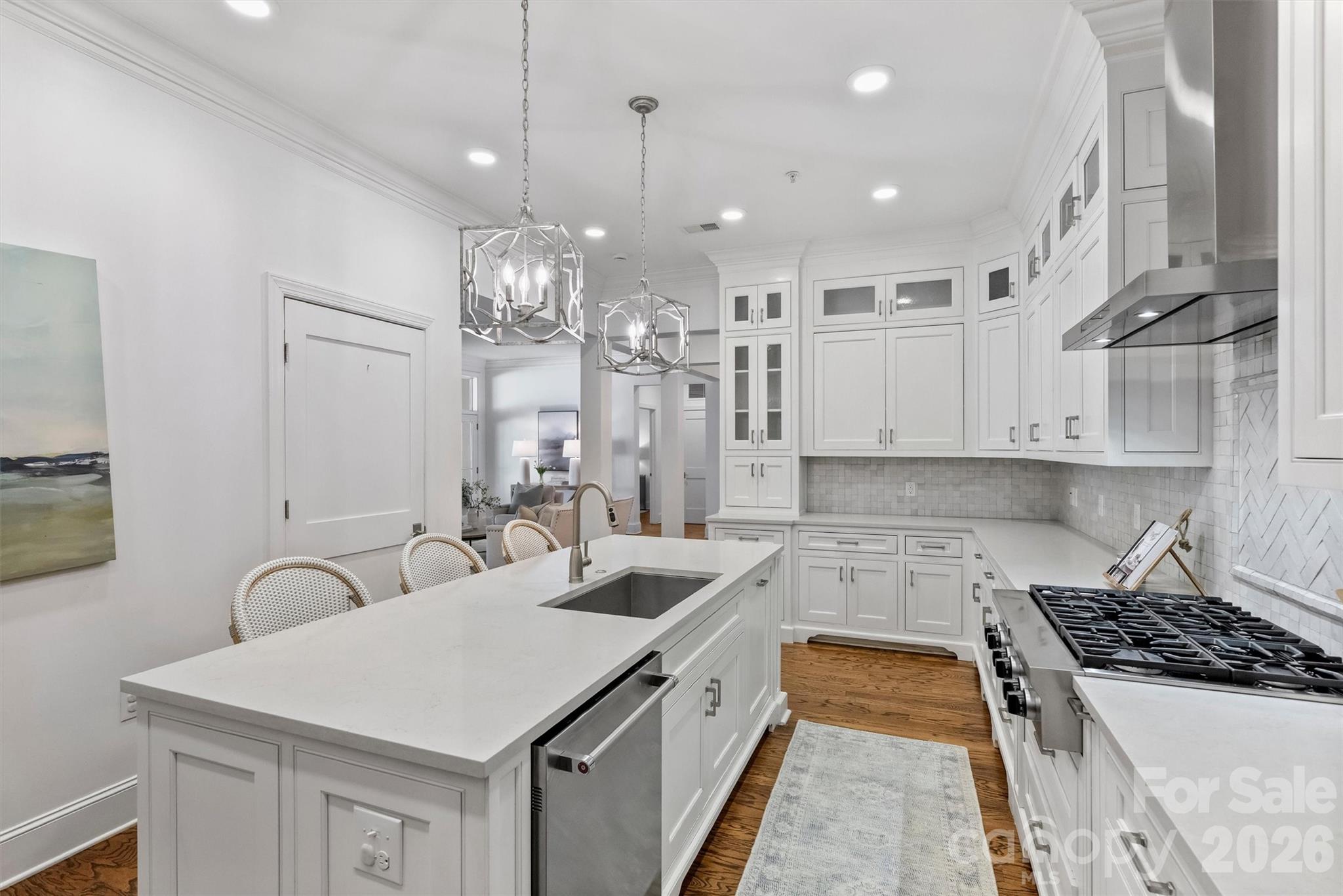 2251 Selwyn Avenue Unit: 102