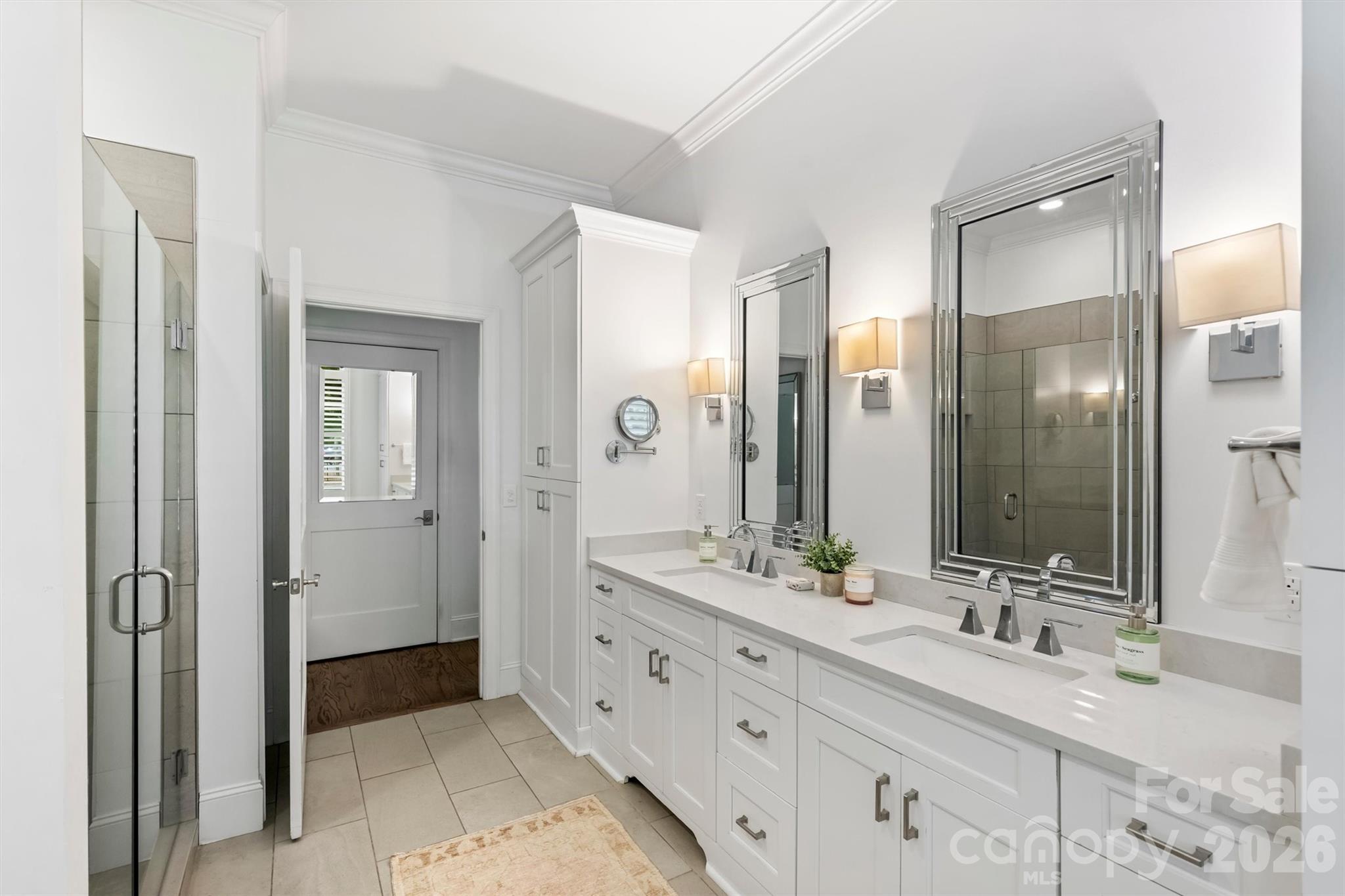 2251 Selwyn Avenue Unit: 102
