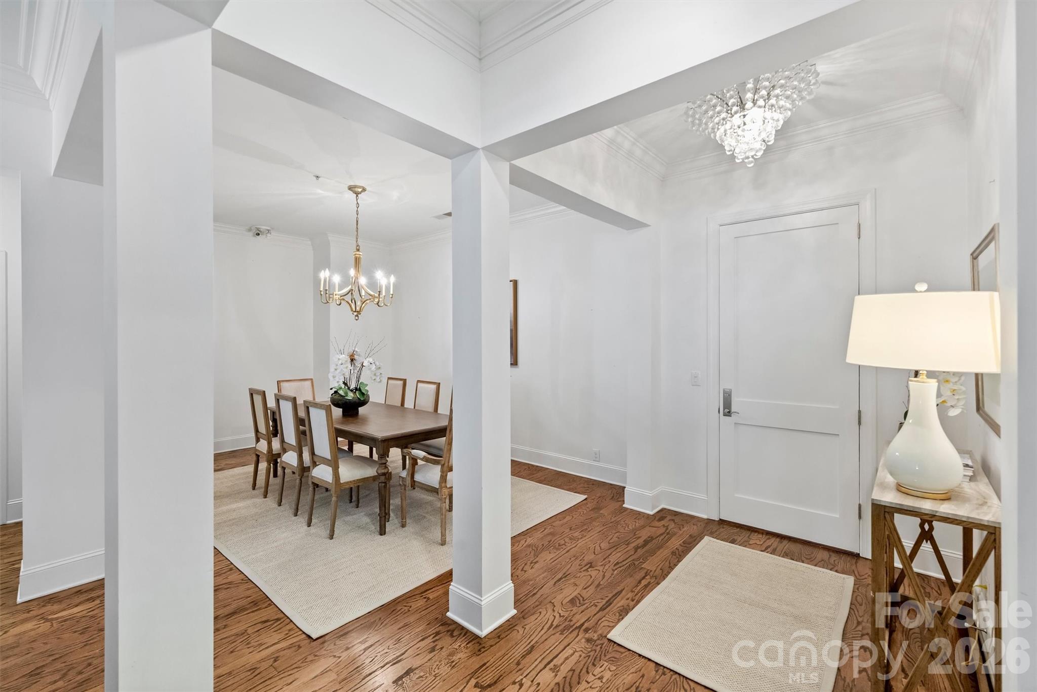 2251 Selwyn Avenue Unit: 102