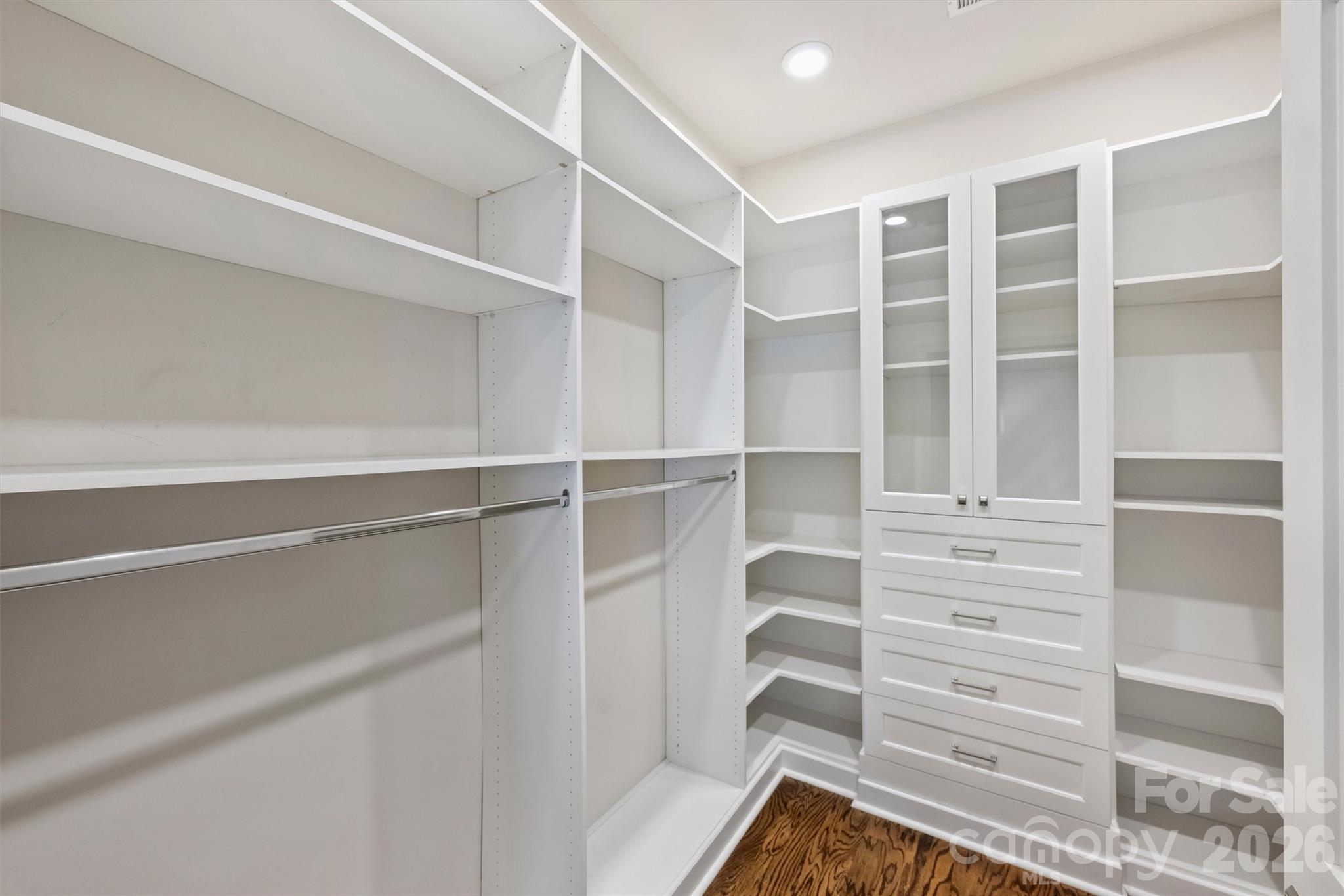 2251 Selwyn Avenue Unit: 102