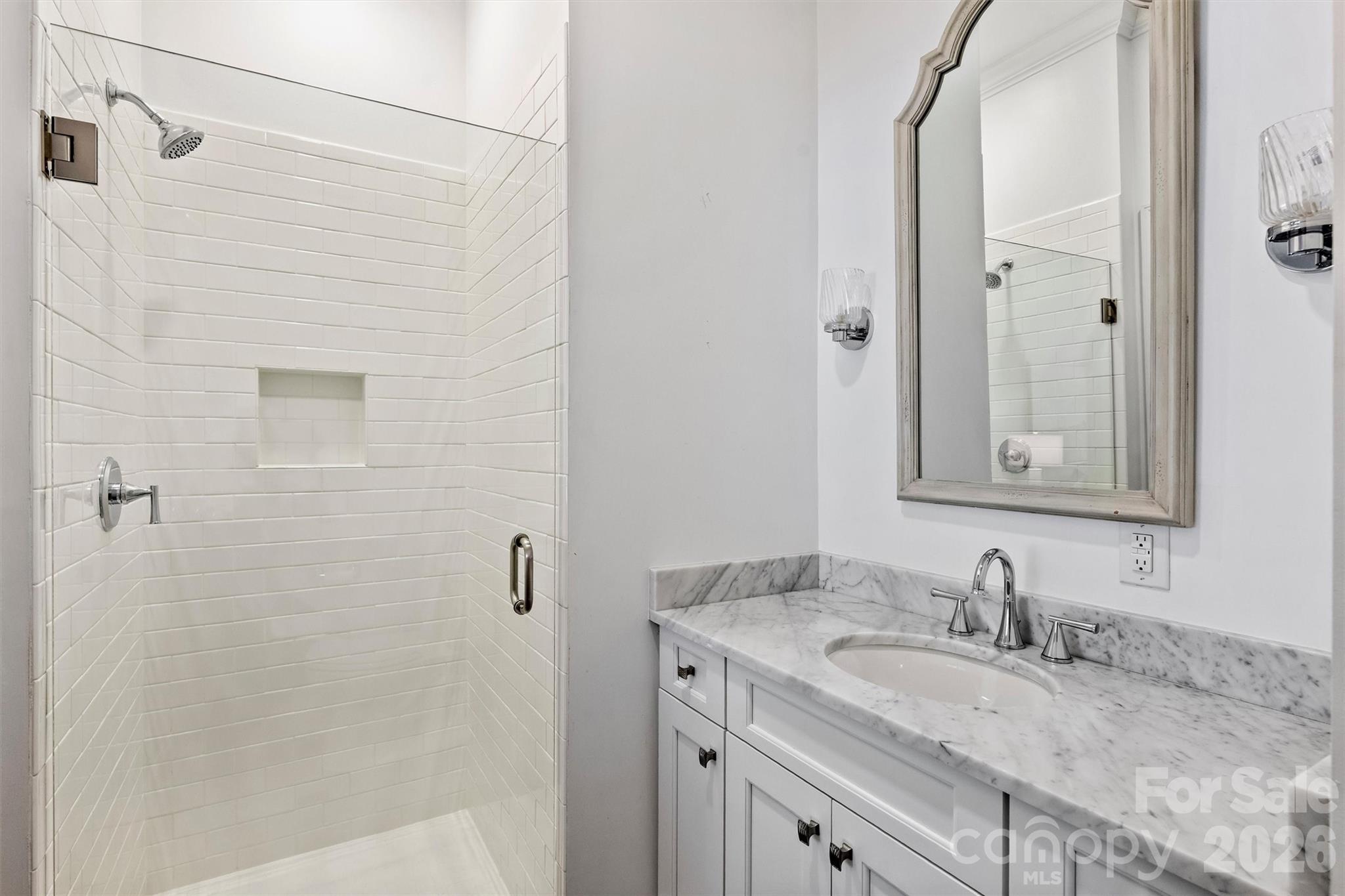 2251 Selwyn Avenue Unit: 102