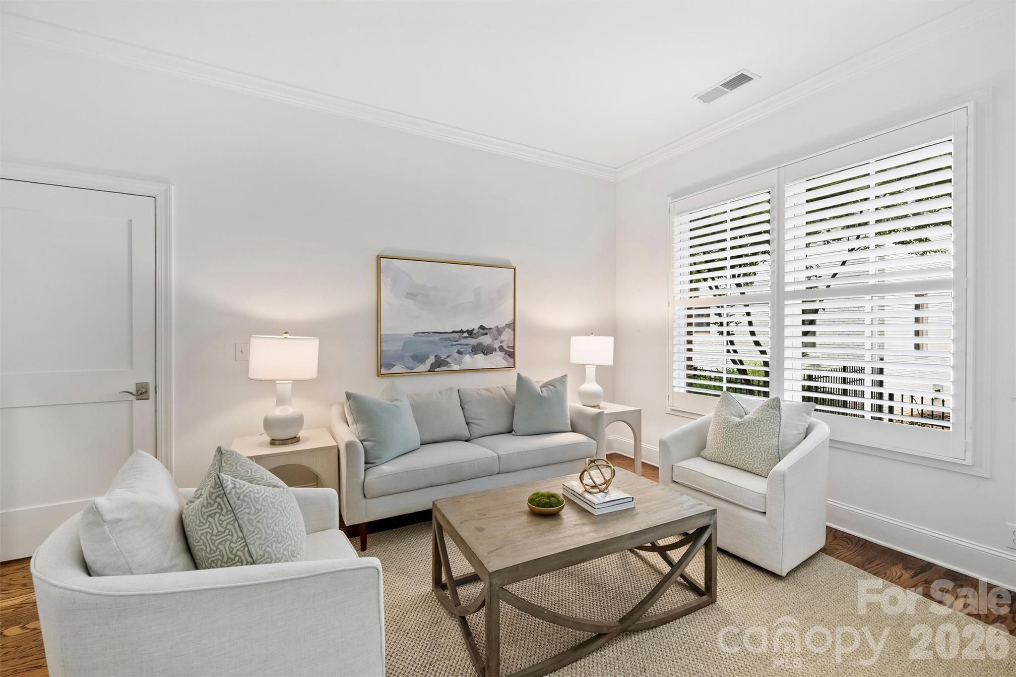 2251 Selwyn Avenue Unit: 102