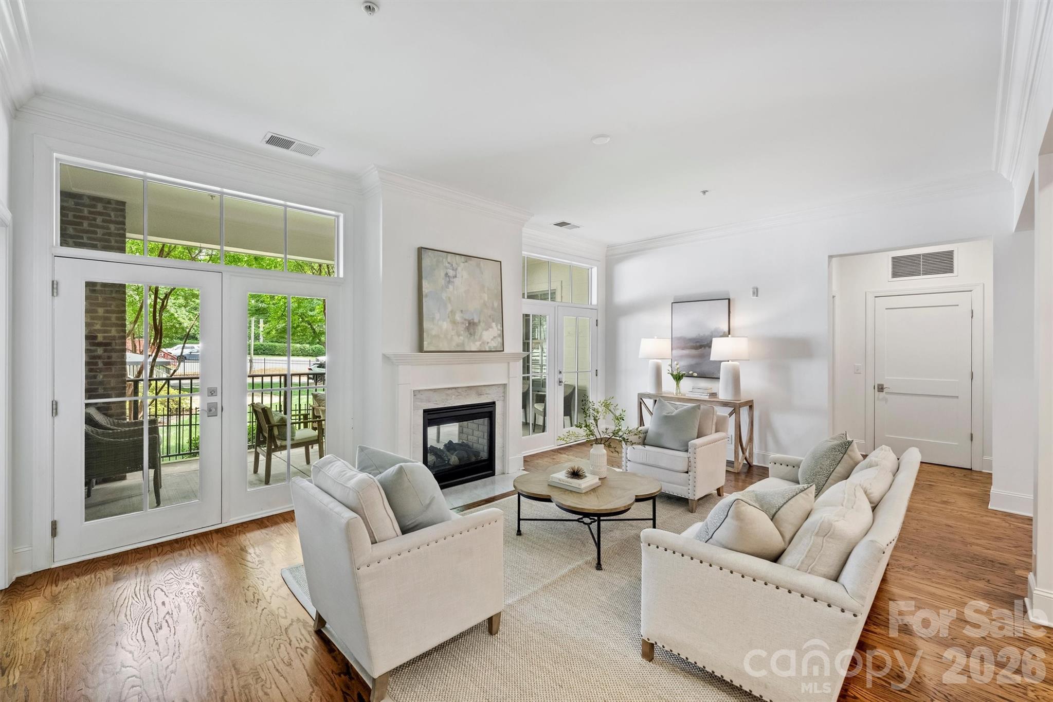 2251 Selwyn Avenue Unit: 102