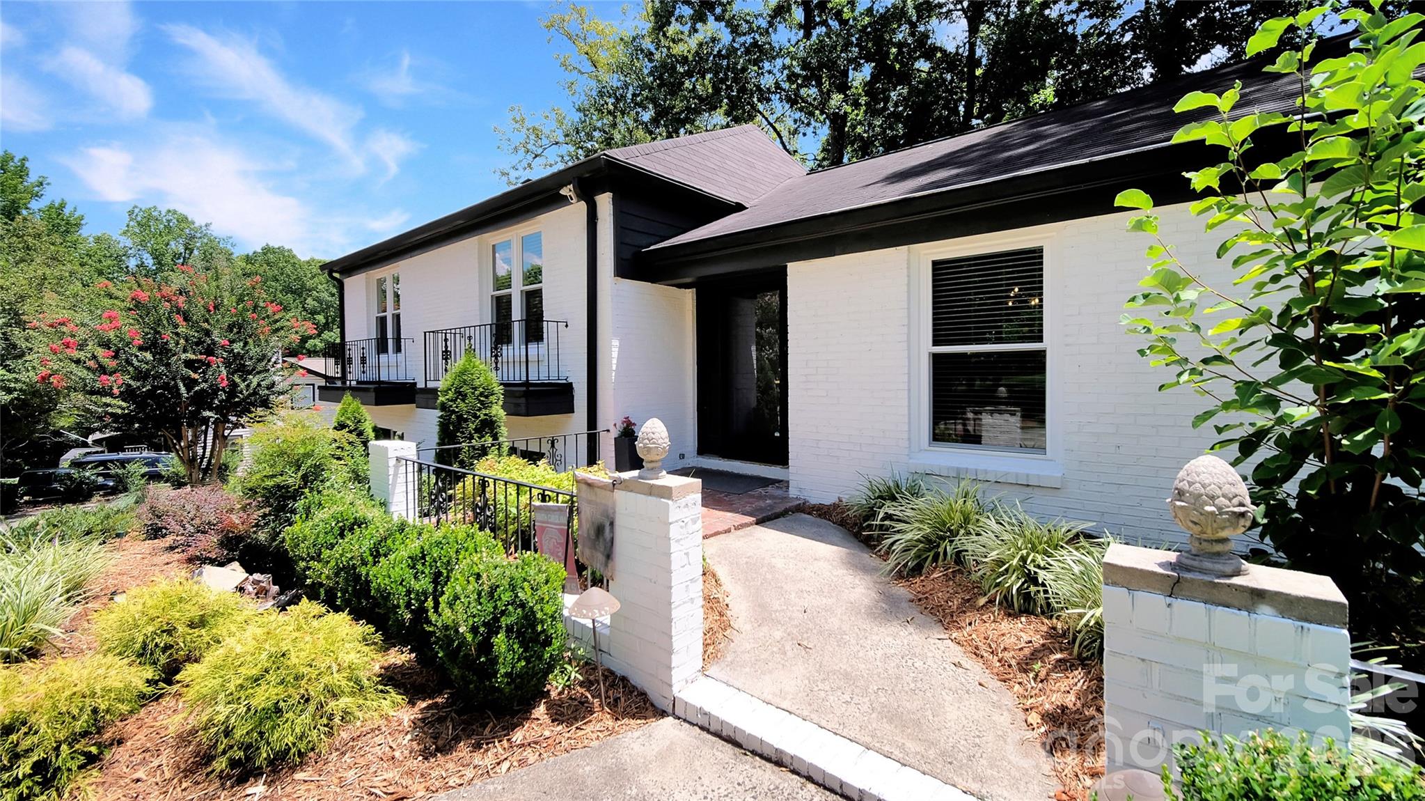 1634 Lumarka Drive