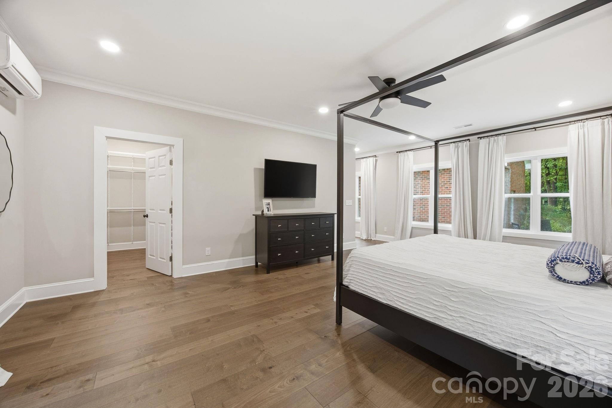 1224 Lago Vista Drive