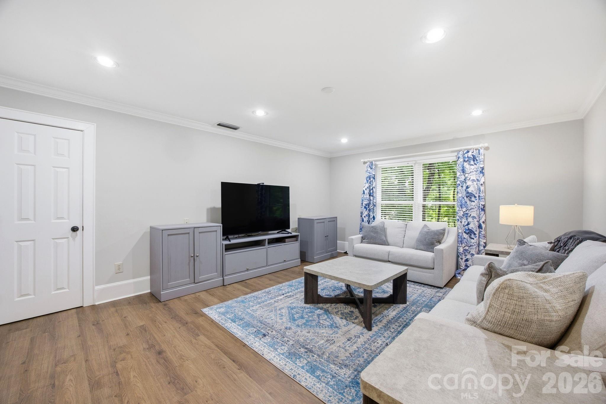 1224 Lago Vista Drive