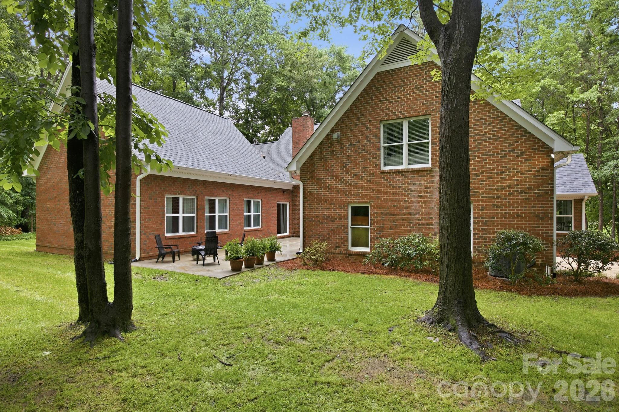 1224 Lago Vista Drive