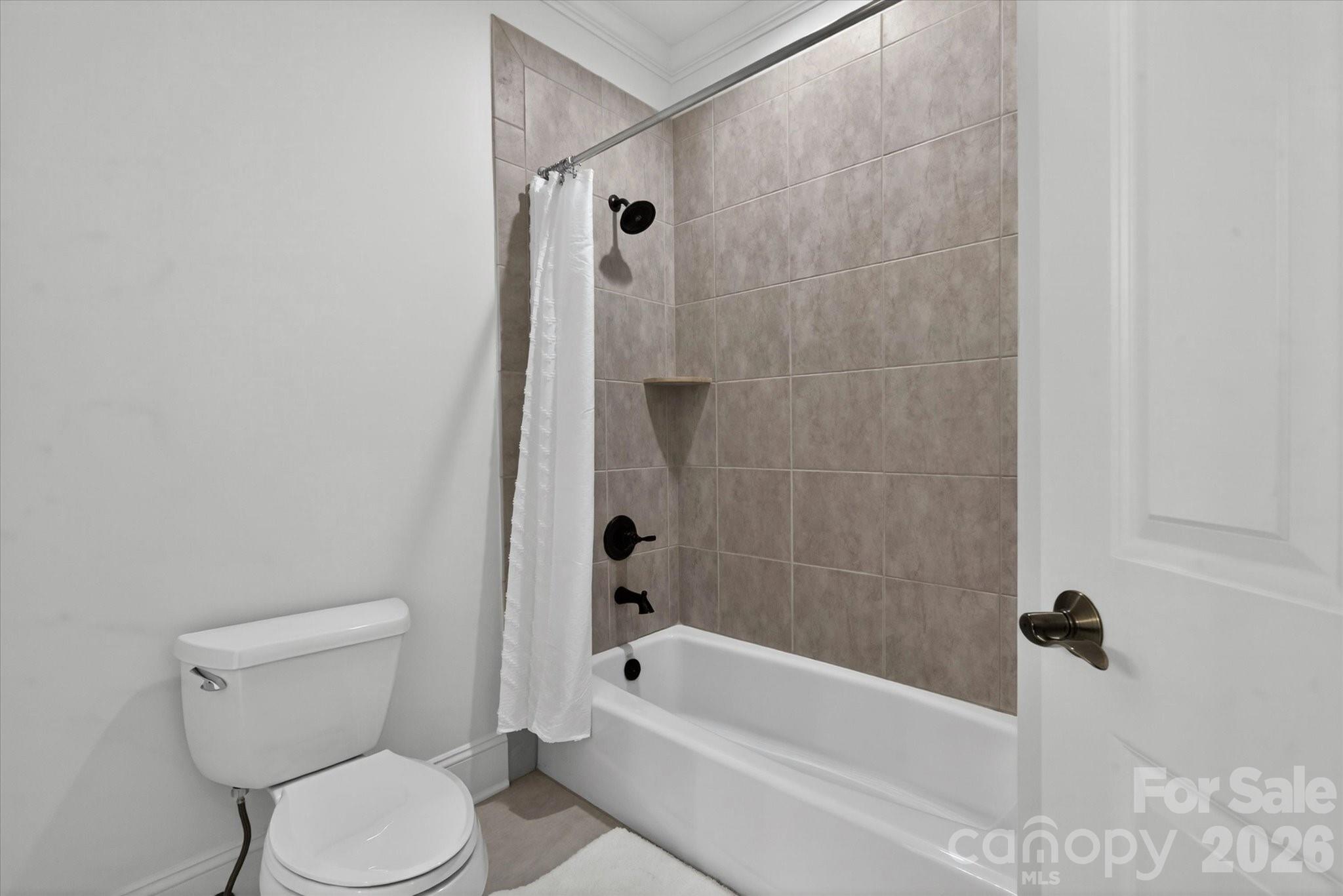 8709 Victory Gallop Court