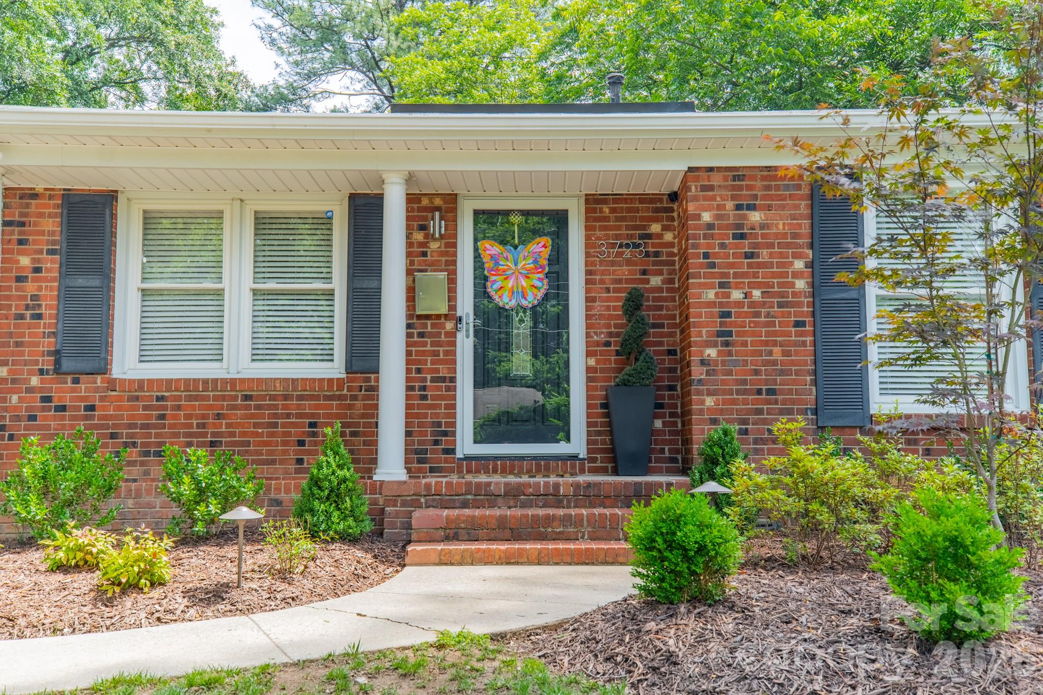 3723 Litchfield Road