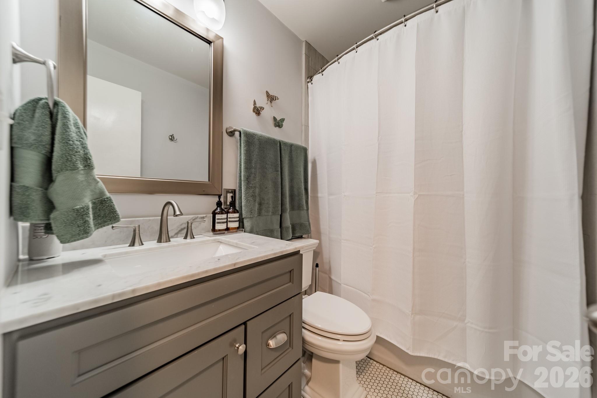 3723 Litchfield Road