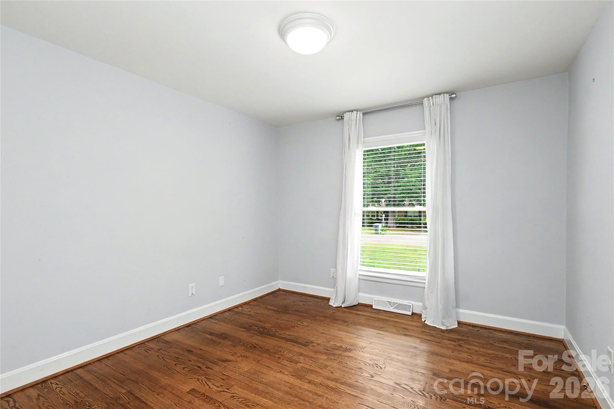 3723 Litchfield Road