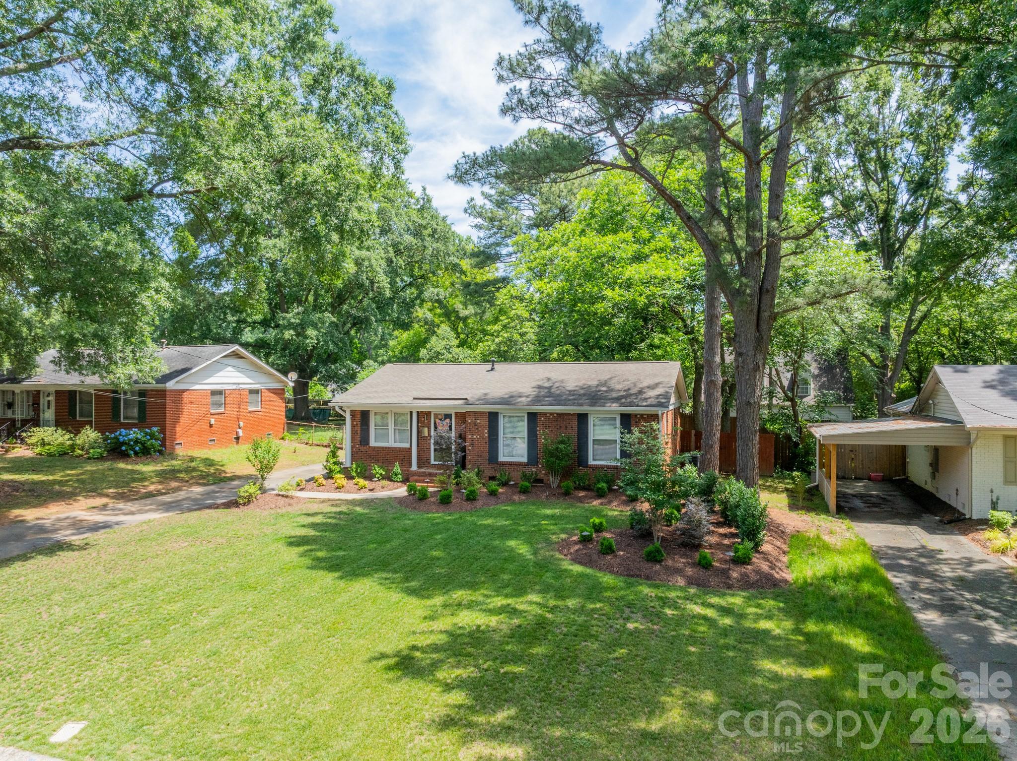 3723 Litchfield Road