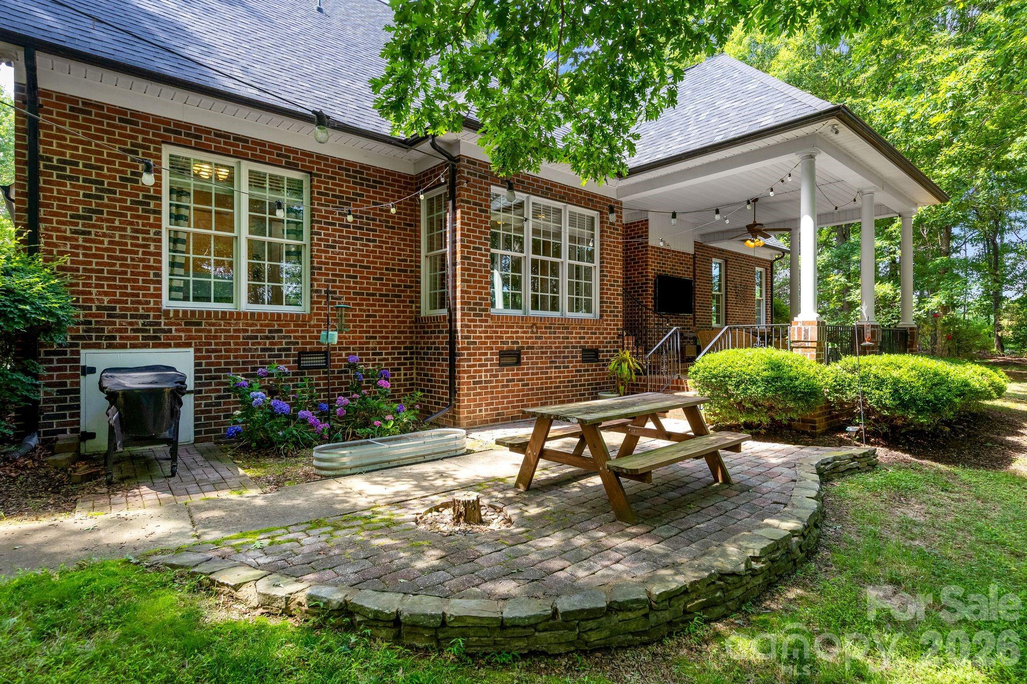 3146 Beaver Dam Drive