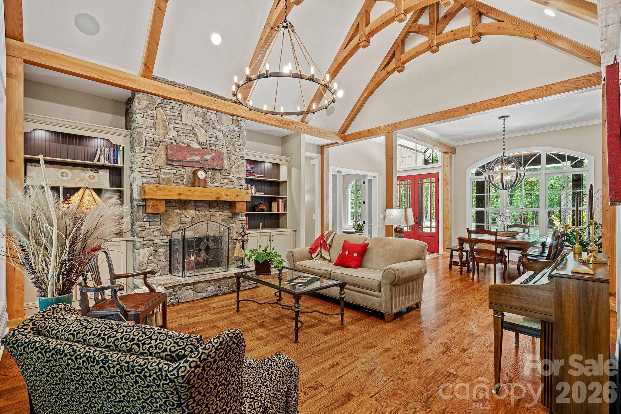 6808 Live Oaks Lane